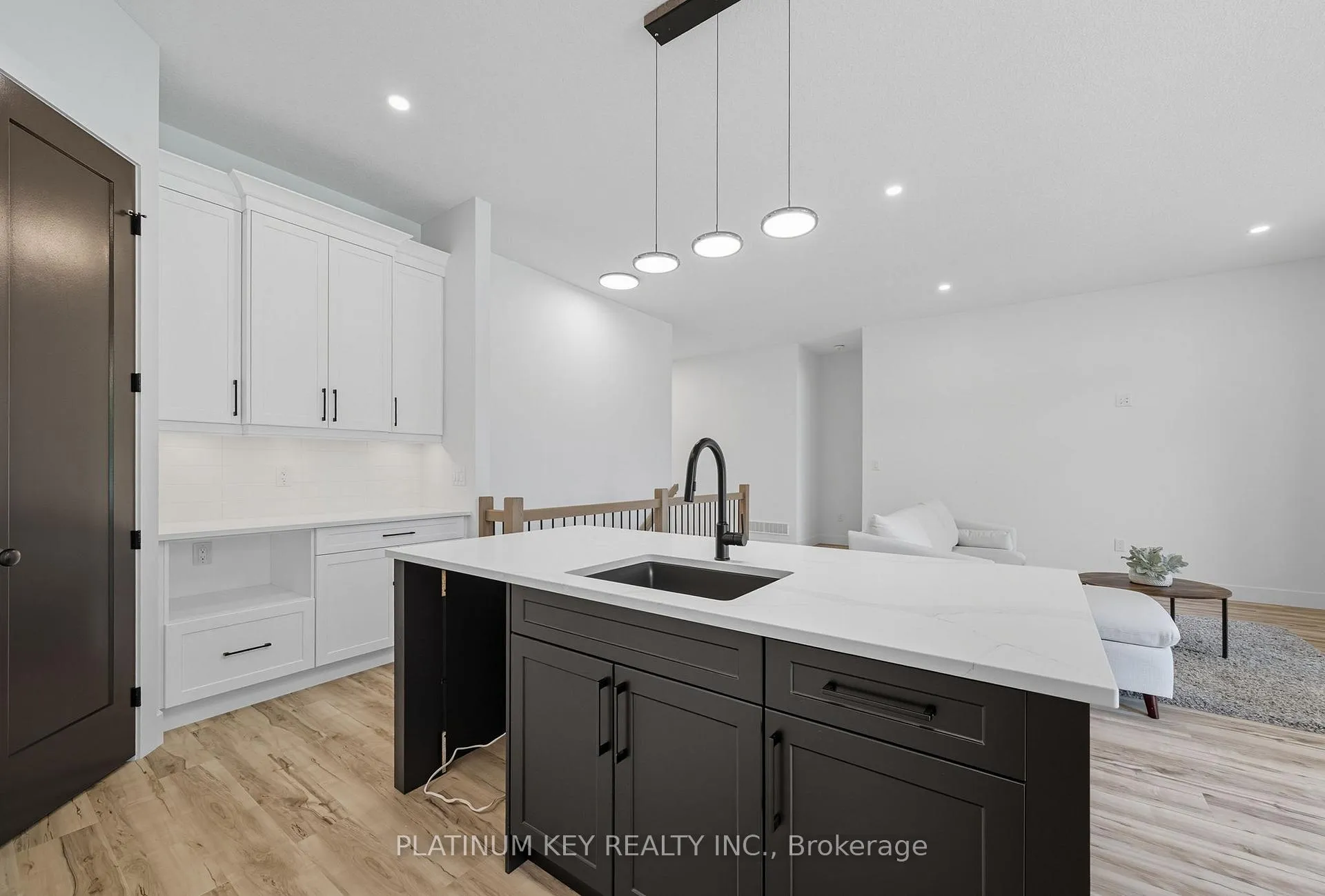 Photo 7 of 32 Briscoe Crescent, Strathroy-Caradoc, NE — HOMEH