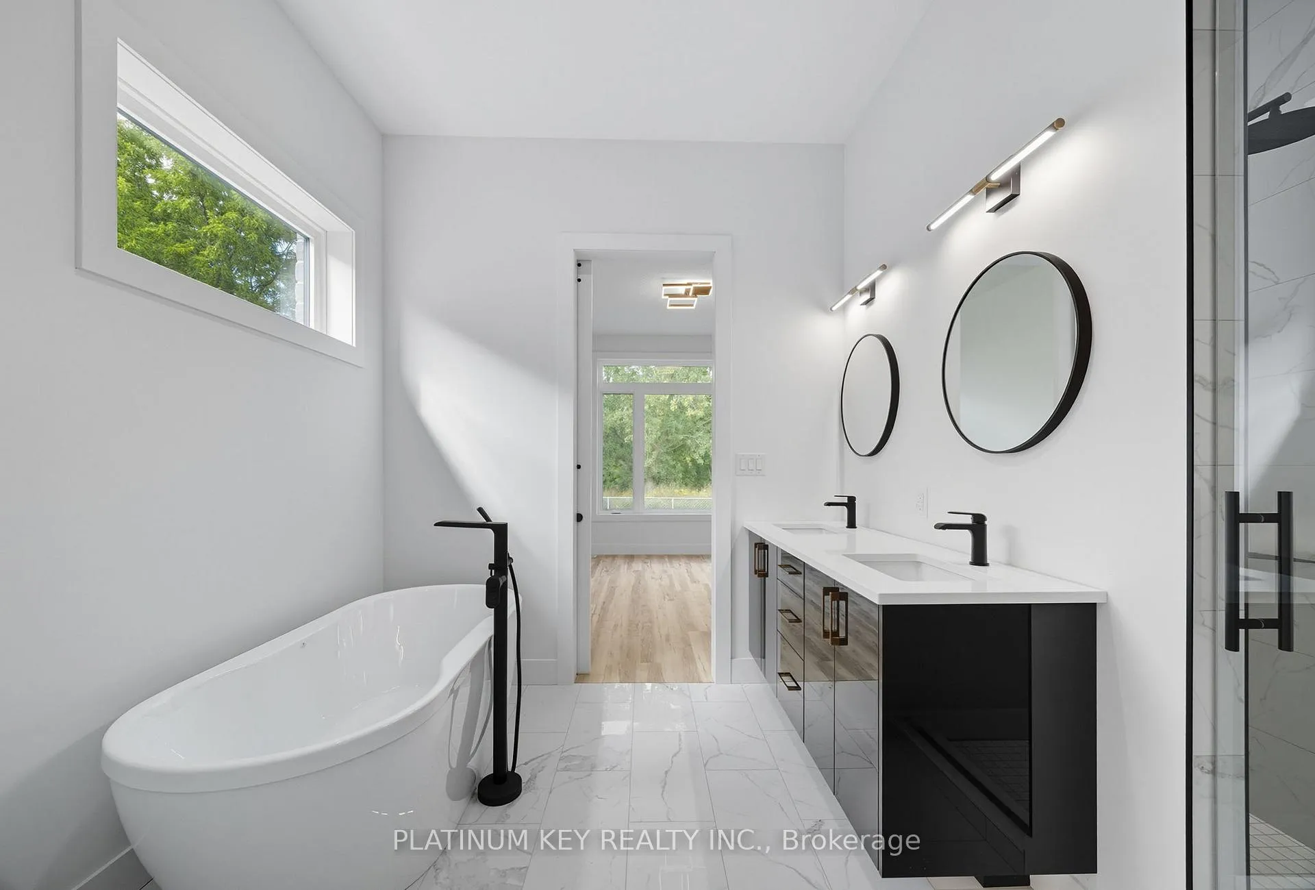 Photo 15 of 32 Briscoe Crescent, Strathroy-Caradoc, NE — HOMEH