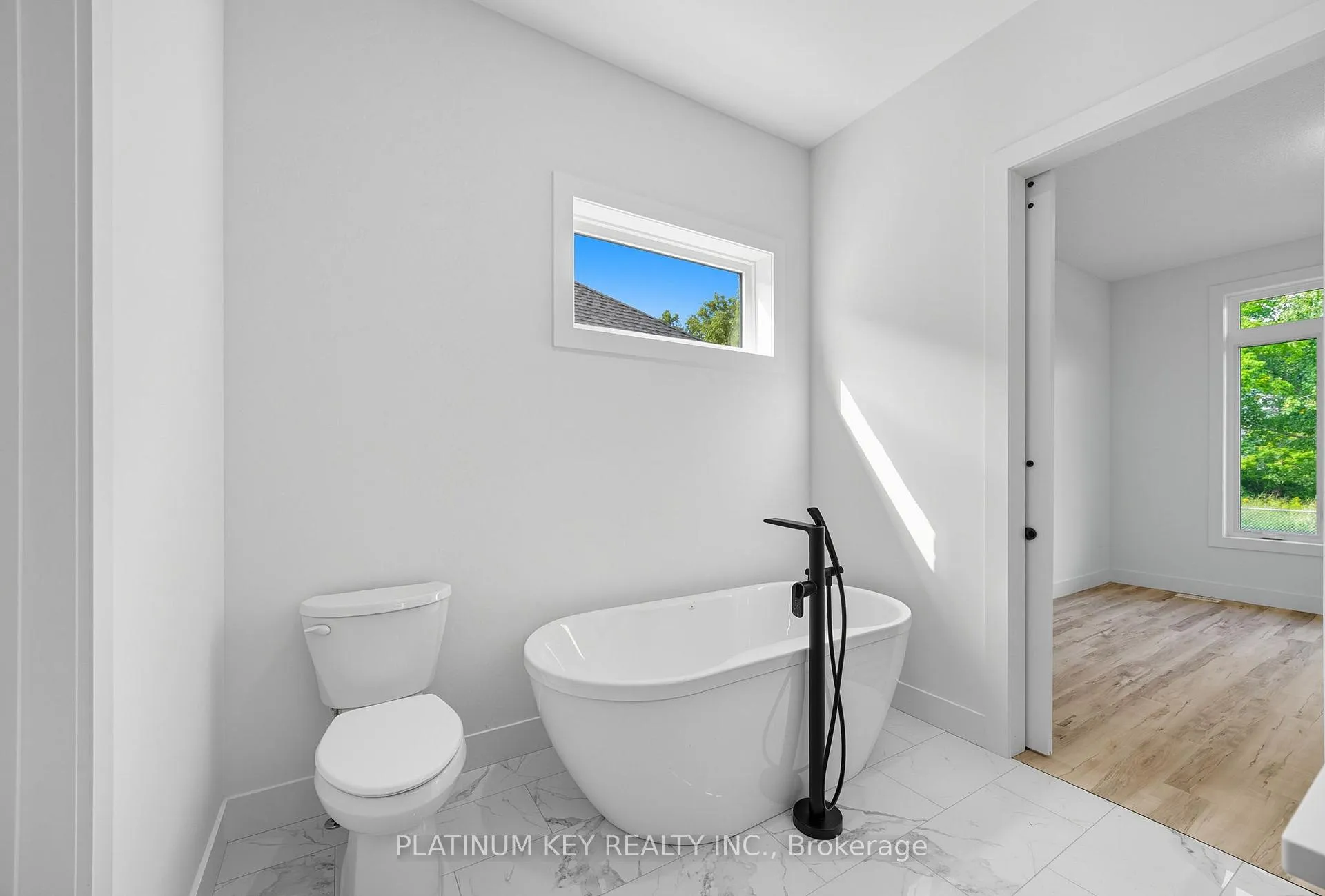 Photo 17 of 32 Briscoe Crescent, Strathroy-Caradoc, NE — HOMEH