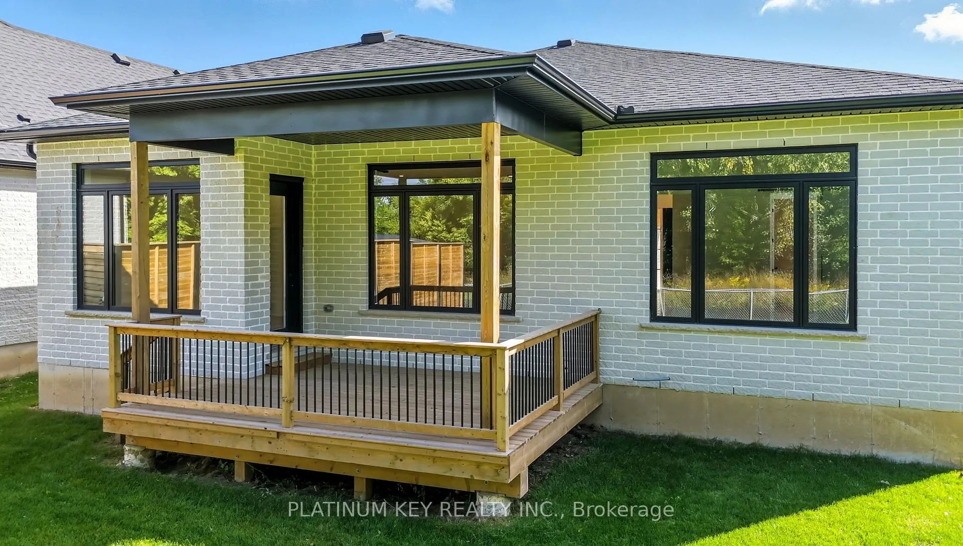 Photo 26 of 32 Briscoe Crescent, Strathroy-Caradoc, NE — HOMEH