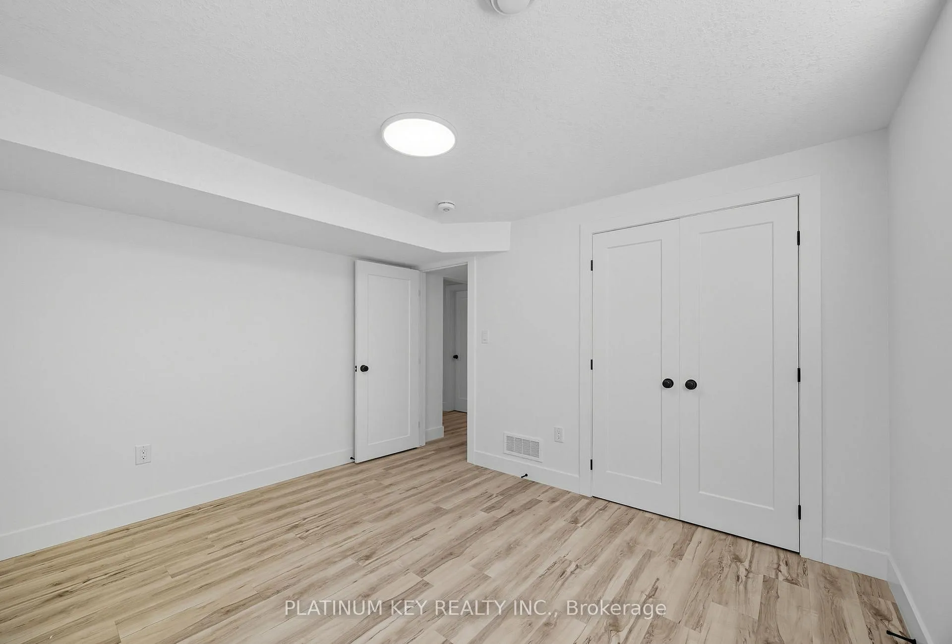 Photo 37 of 32 Briscoe Crescent, Strathroy-Caradoc, NE — HOMEH