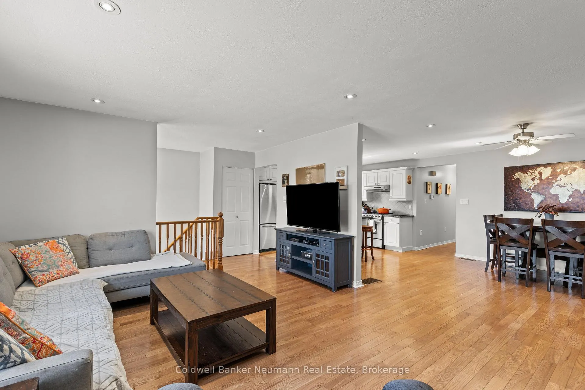 Photo 7 of 52 Burke Street, Haldimand — HOMEH