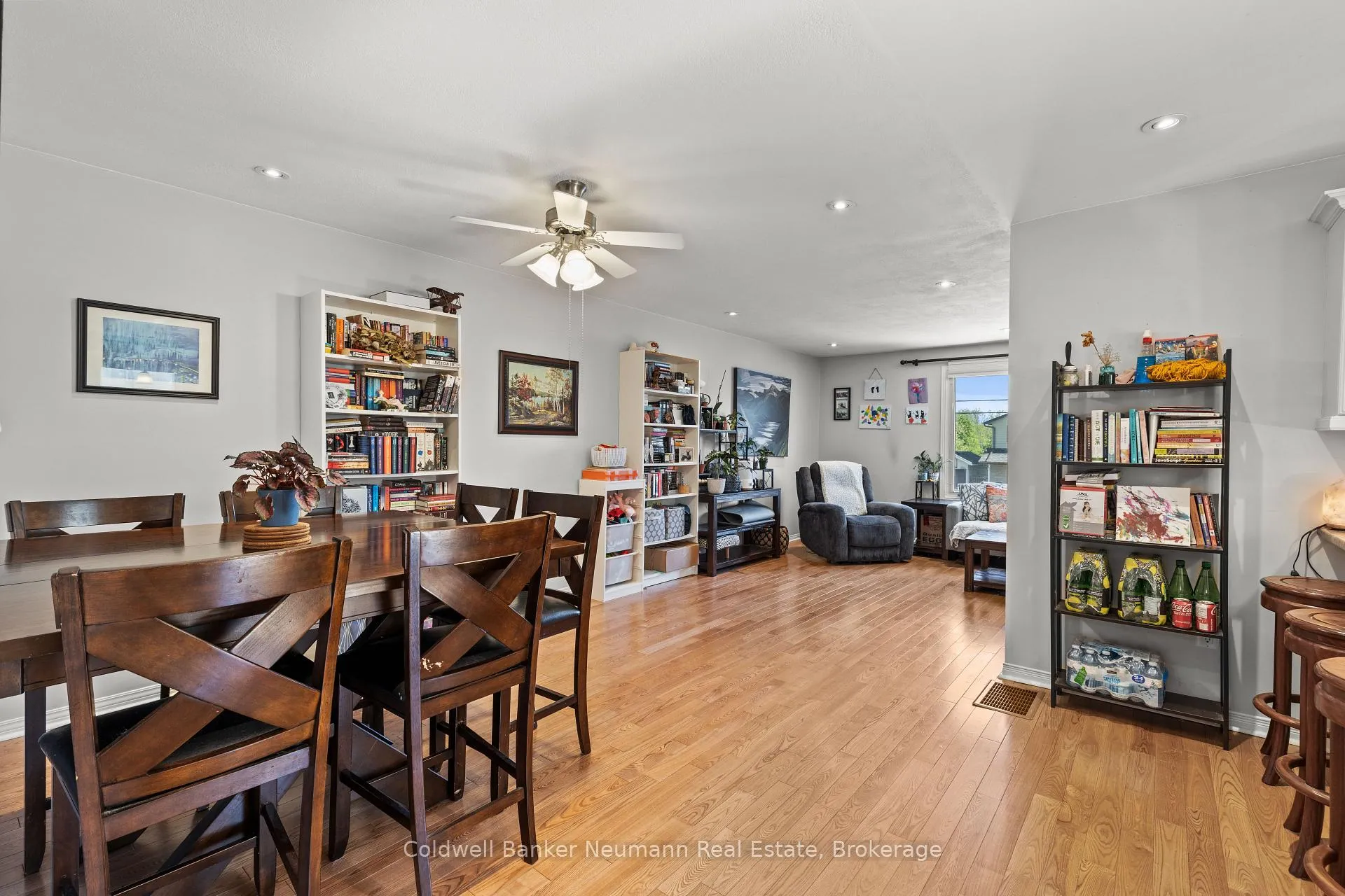 Photo 8 of 52 Burke Street, Haldimand — HOMEH