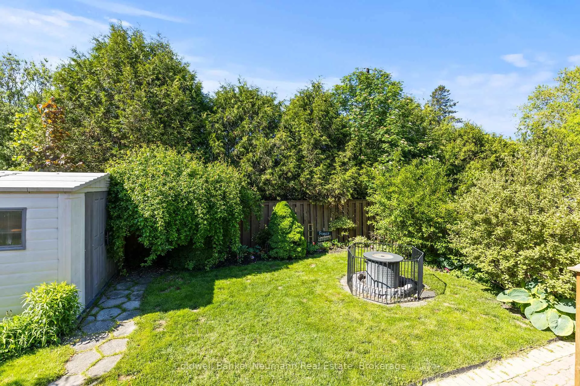 Photo 31 of 52 Burke Street, Haldimand — HOMEH
