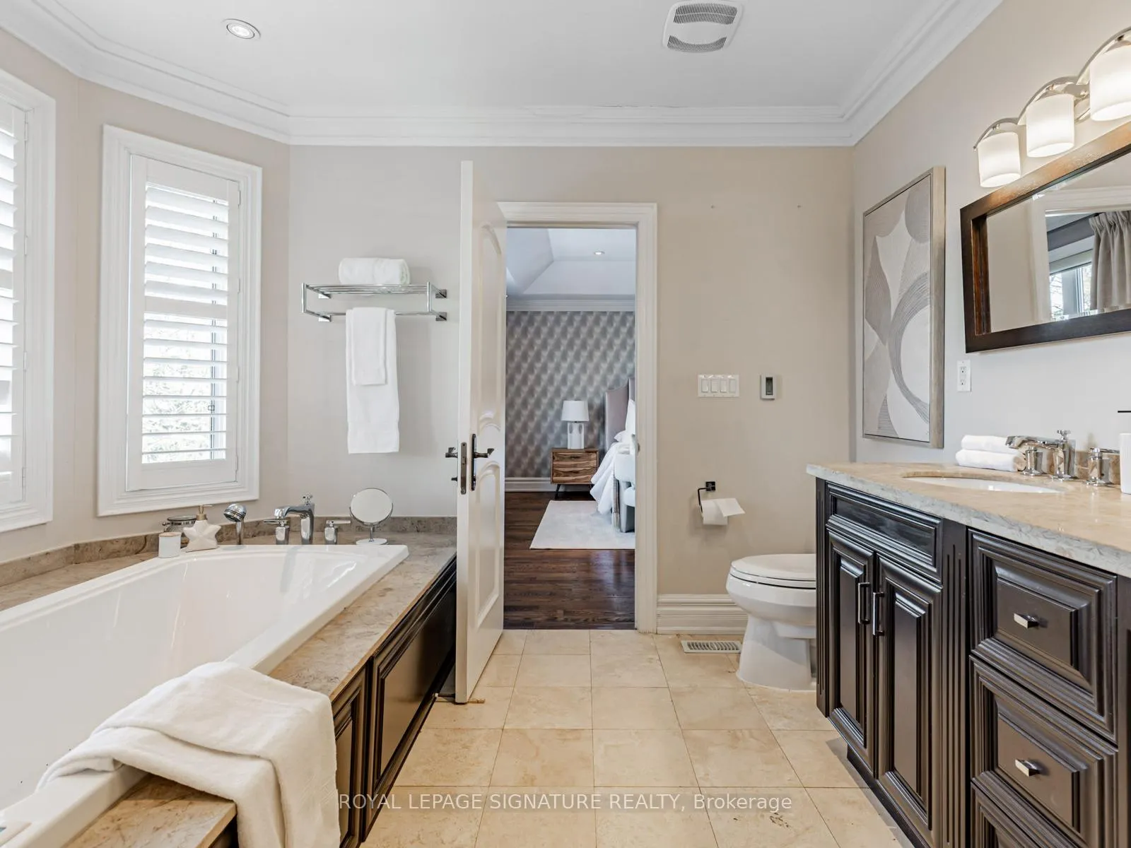 Photo 25 of 472 Deloraine Avenue, Toronto, Bedford Park-Nortown — HOMEH
