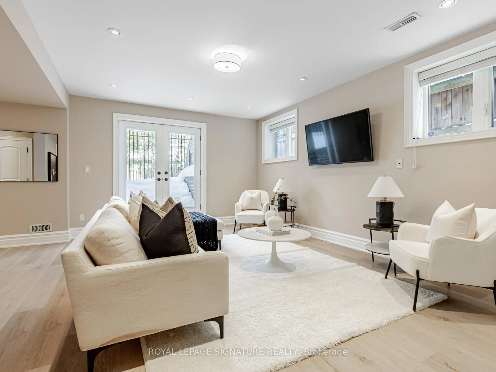 Photo 31 of 472 Deloraine Avenue, Toronto, Bedford Park-Nortown — HOMEH