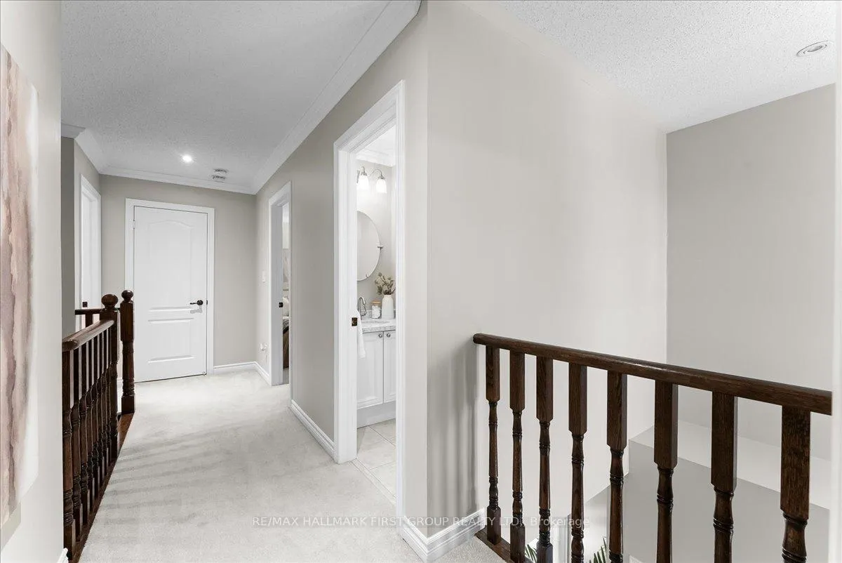 Photo 23 of 7 Princeton Court, Whitby, Brooklin — HOMEH