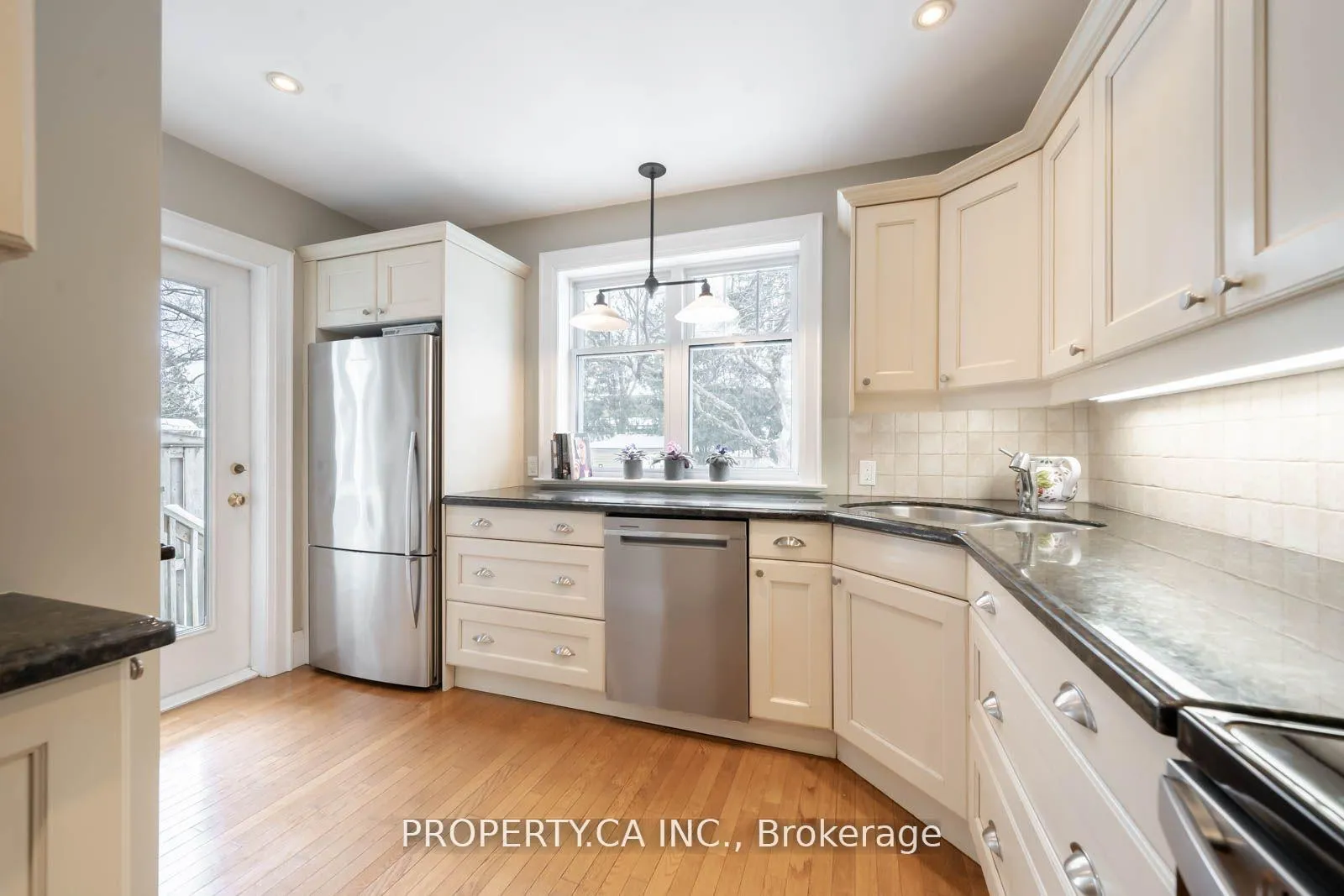 Photo 8 of 357 Brookdale Avenue, Toronto, Lawrence Park North — HOMEH