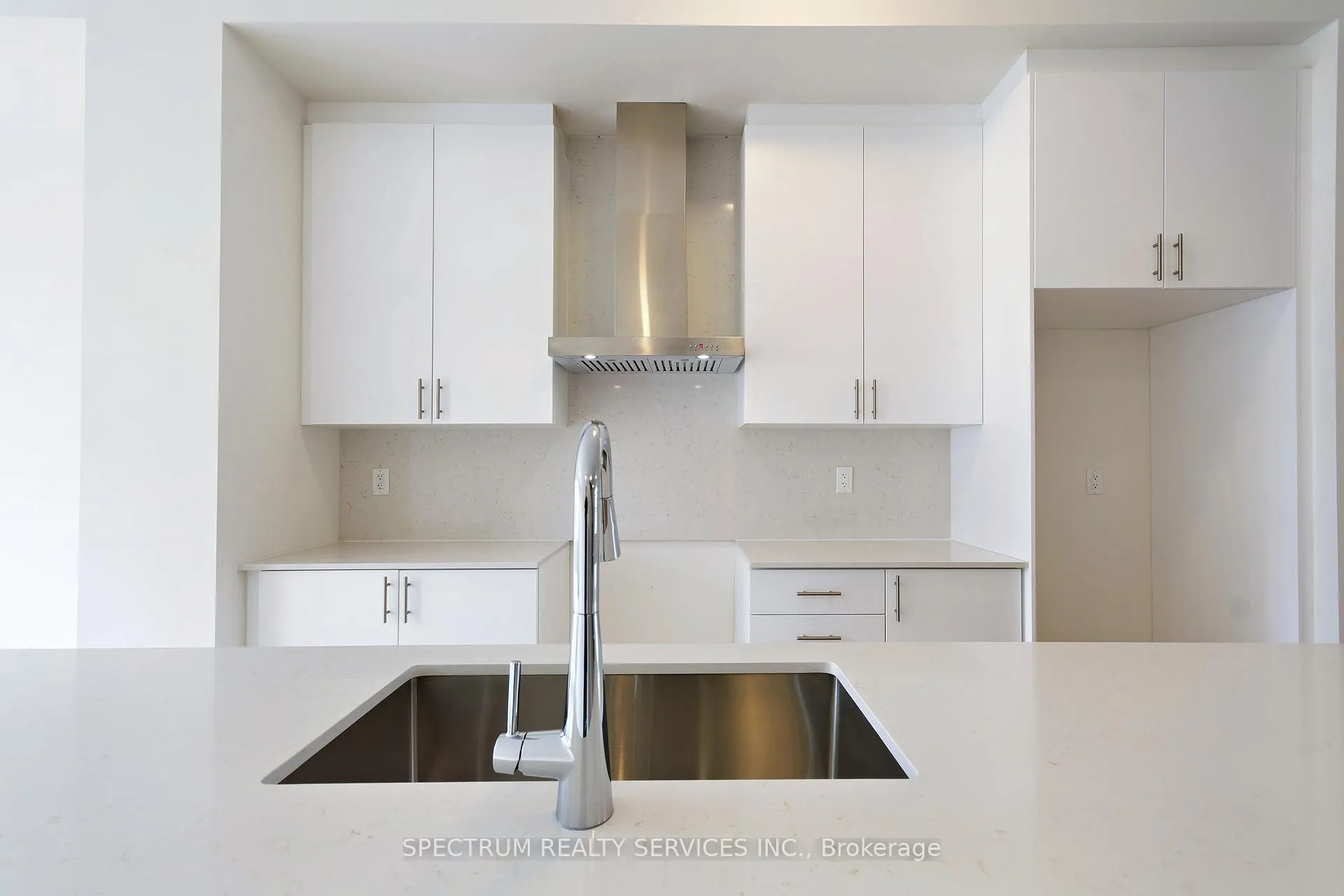 Photo 11 of 15 Archambault way, Vaughan, Vellore Village — HOMEH