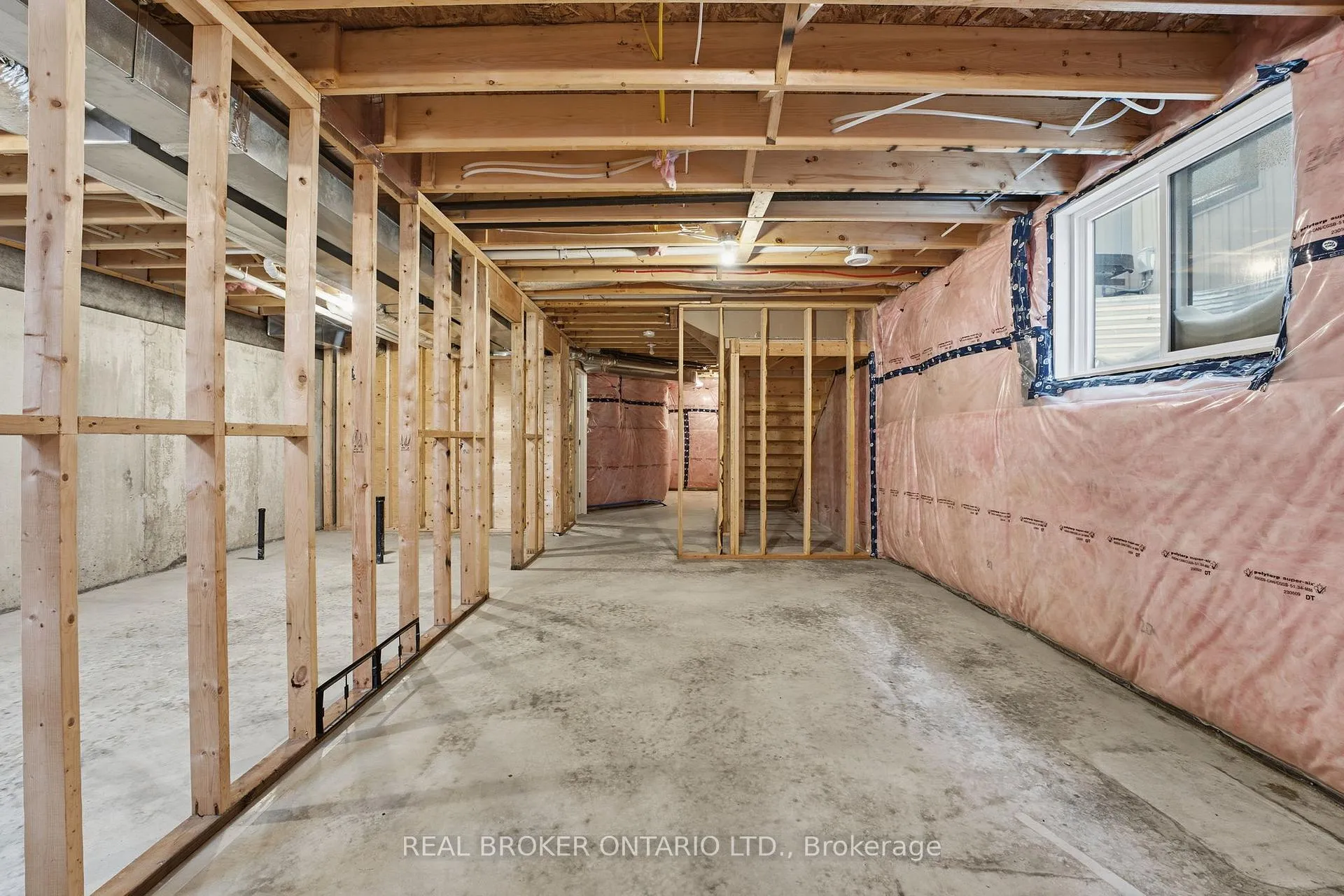 Photo 29 of 160B Concession Street W, Tillsonburg — HOMEH