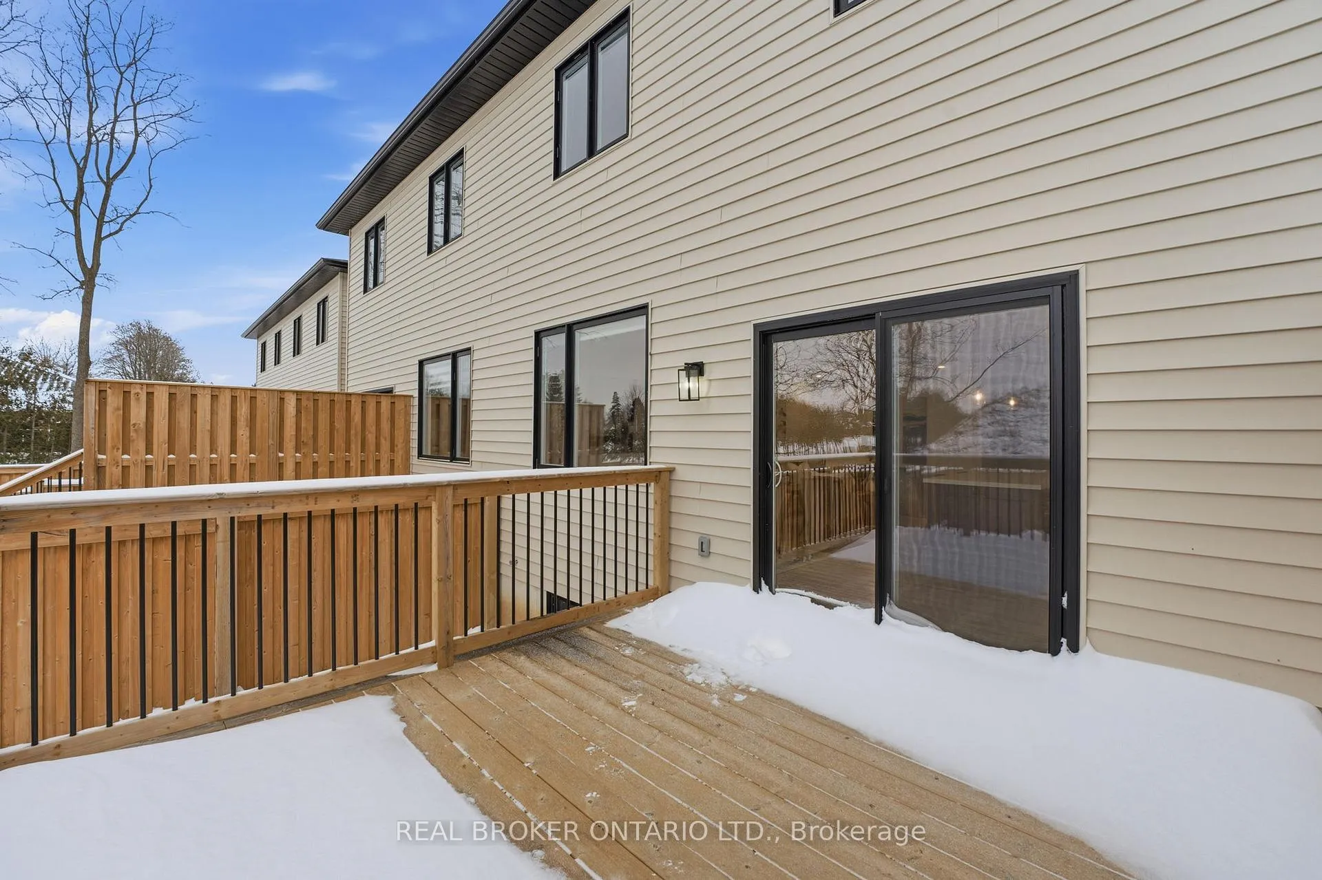 Photo 31 of 160B Concession Street W, Tillsonburg — HOMEH