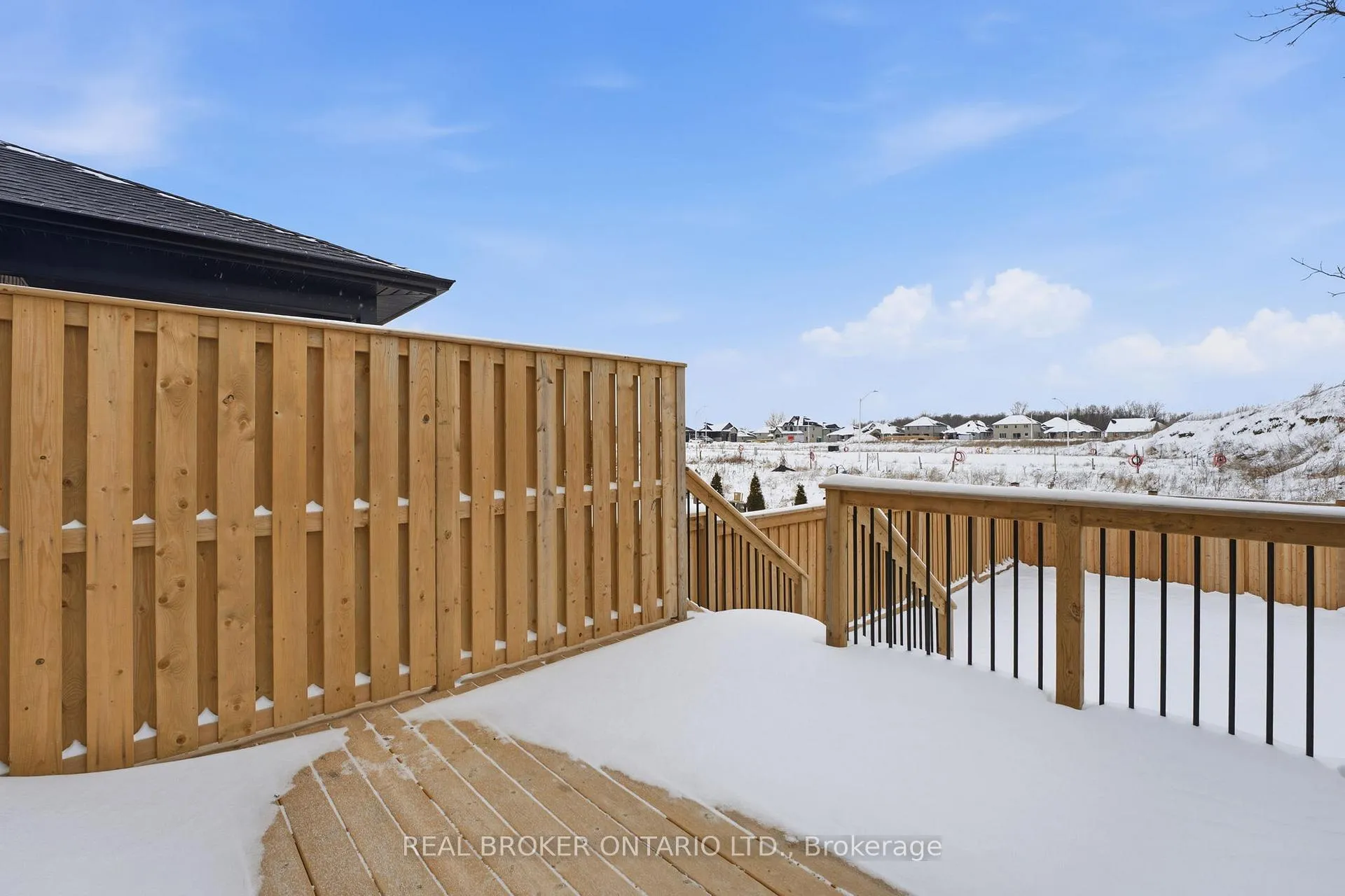 Photo 32 of 160B Concession Street W, Tillsonburg — HOMEH
