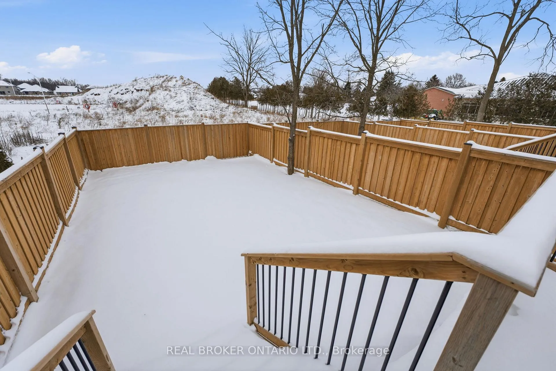 Photo 33 of 160B Concession Street W, Tillsonburg — HOMEH