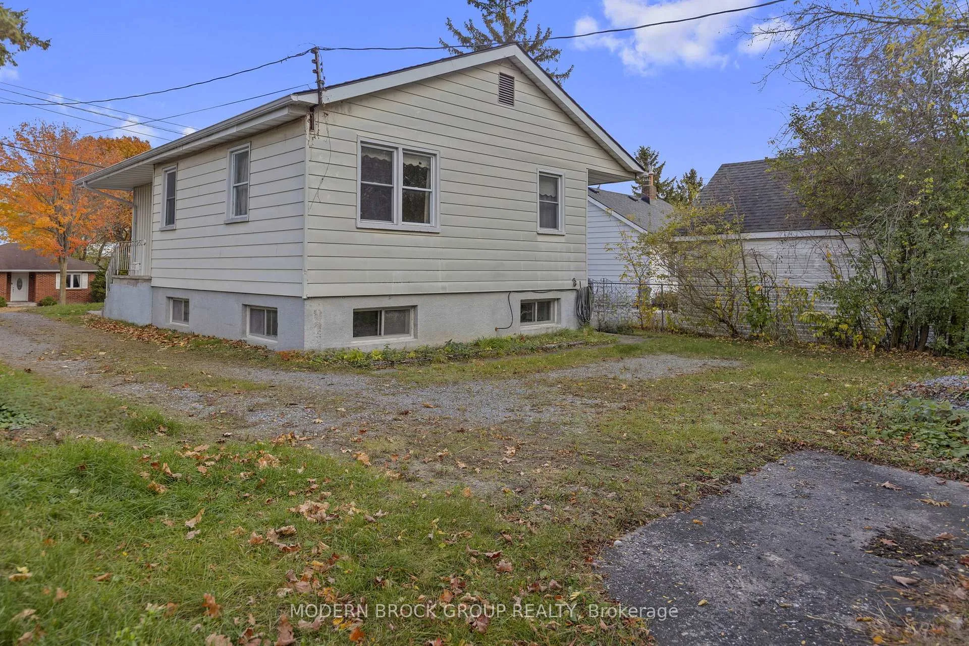 Photo 3 of 26 Shaw Street, Kingston, Rideau — HOMEH