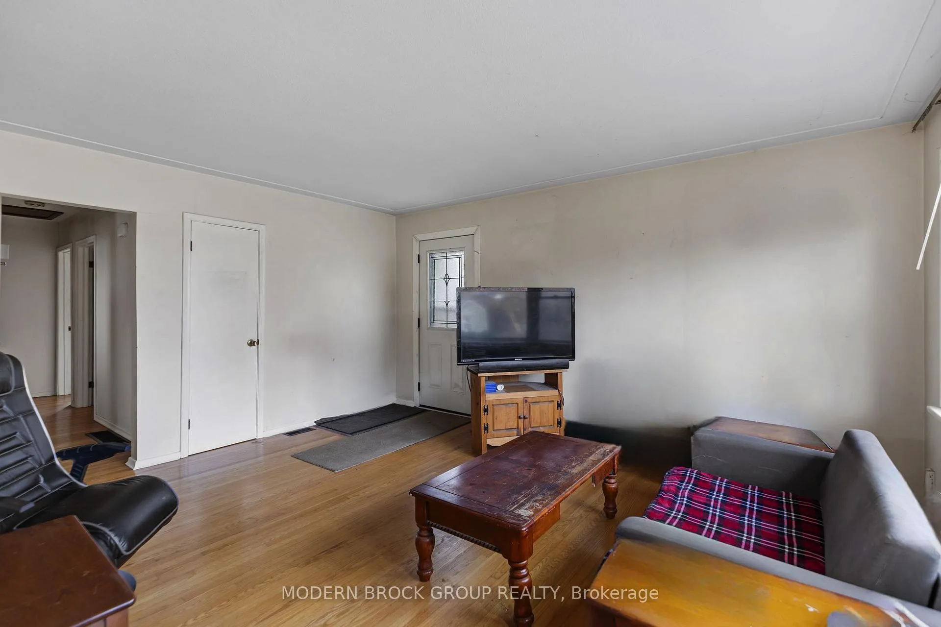Photo 6 of 26 Shaw Street, Kingston, Rideau — HOMEH