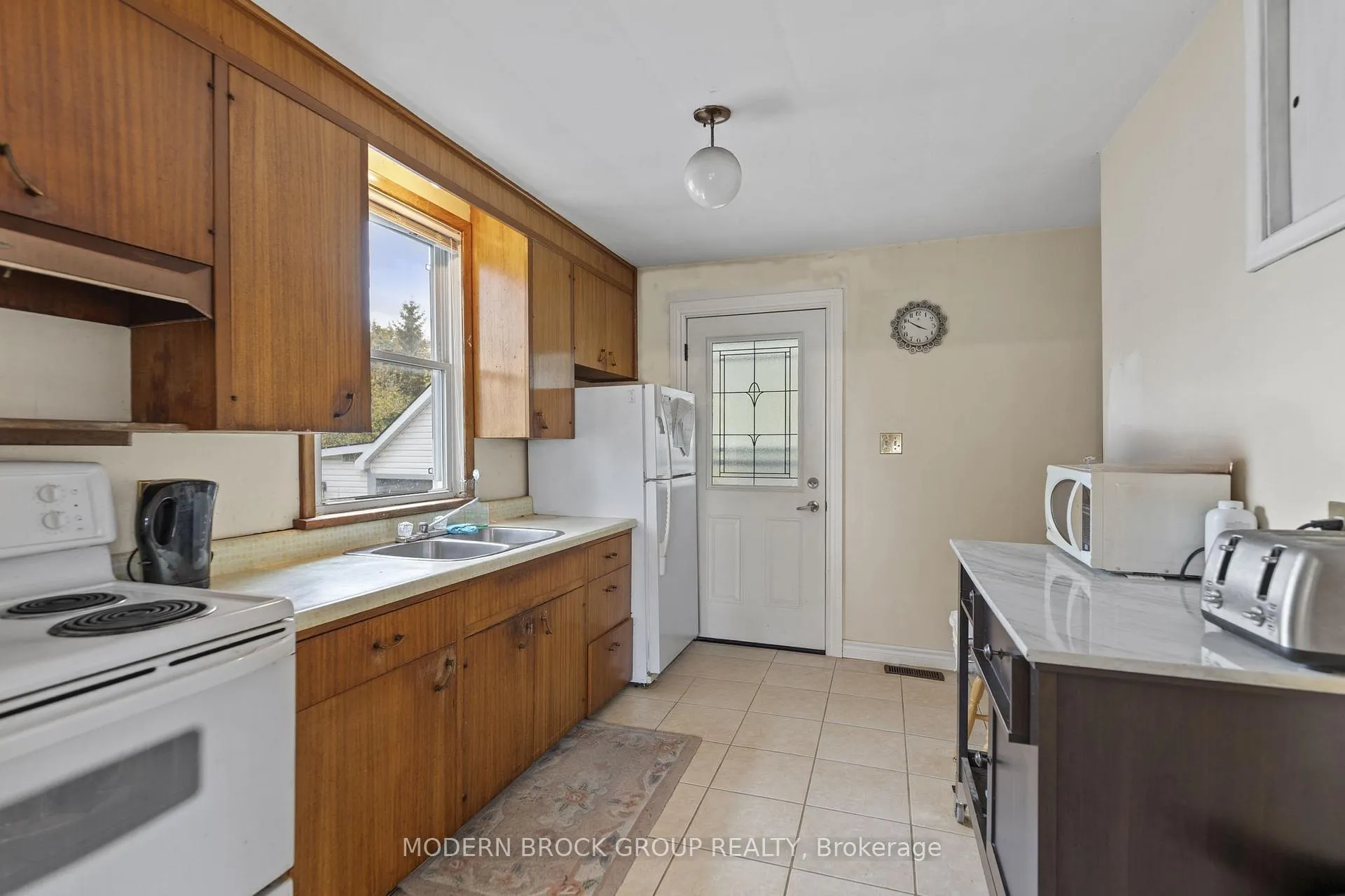 Photo 7 of 26 Shaw Street, Kingston, Rideau — HOMEH