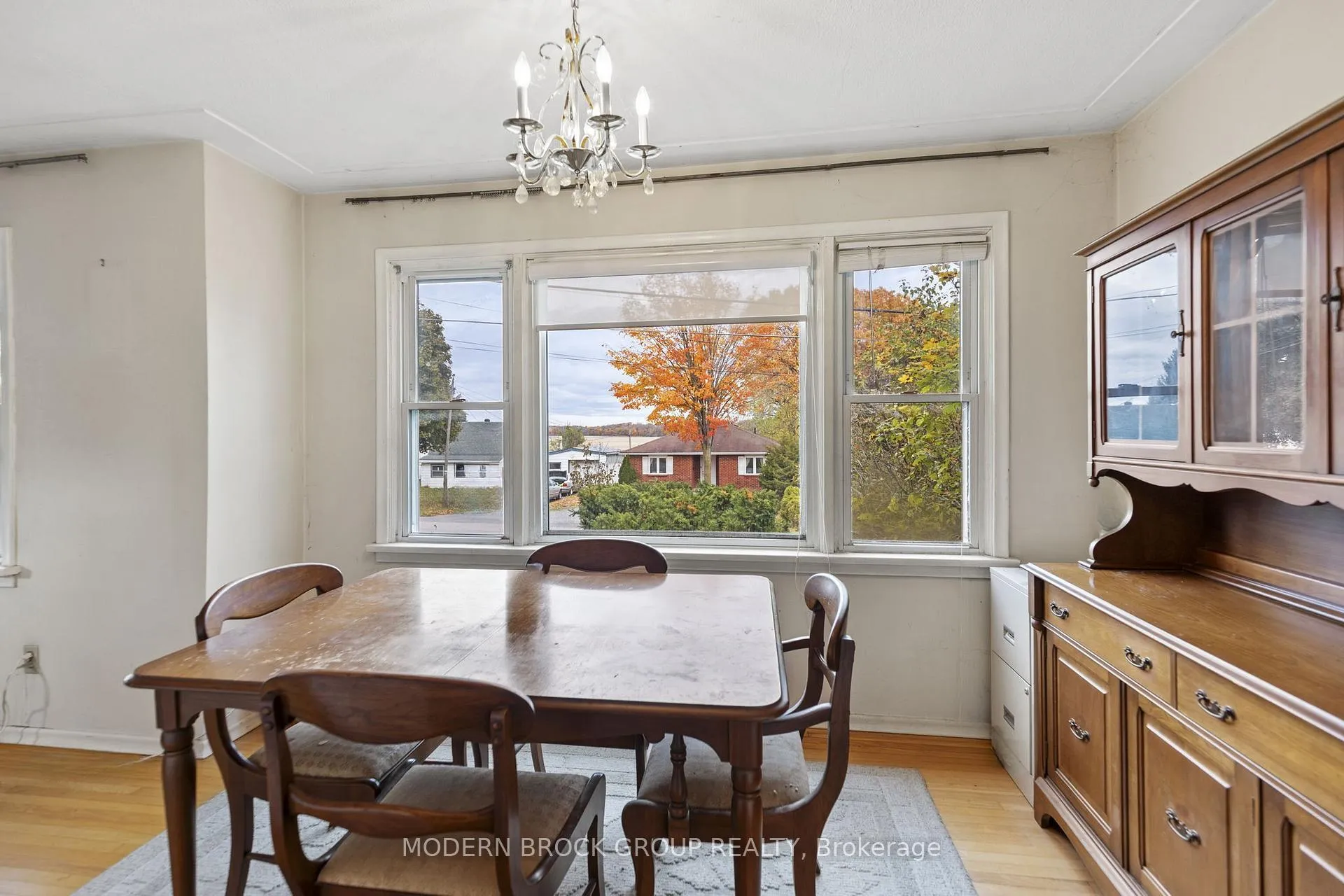 Photo 10 of 26 Shaw Street, Kingston, Rideau — HOMEH