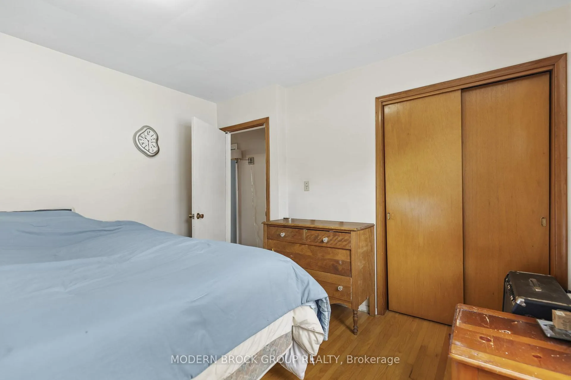 Photo 12 of 26 Shaw Street, Kingston, Rideau — HOMEH