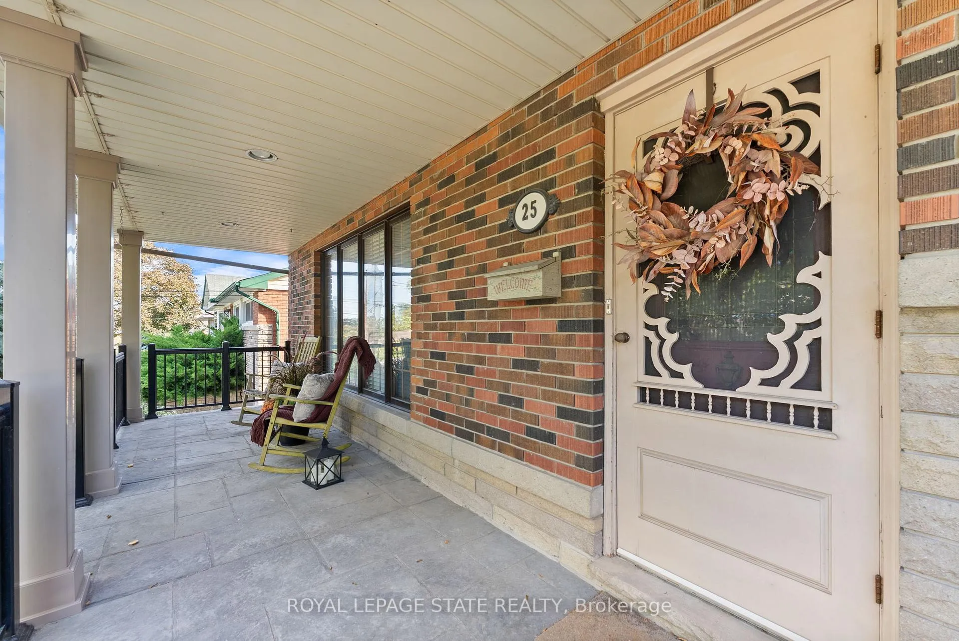 Photo 4 of 25 Battlefield Drive, Hamilton, Stoney Creek — HOMEH