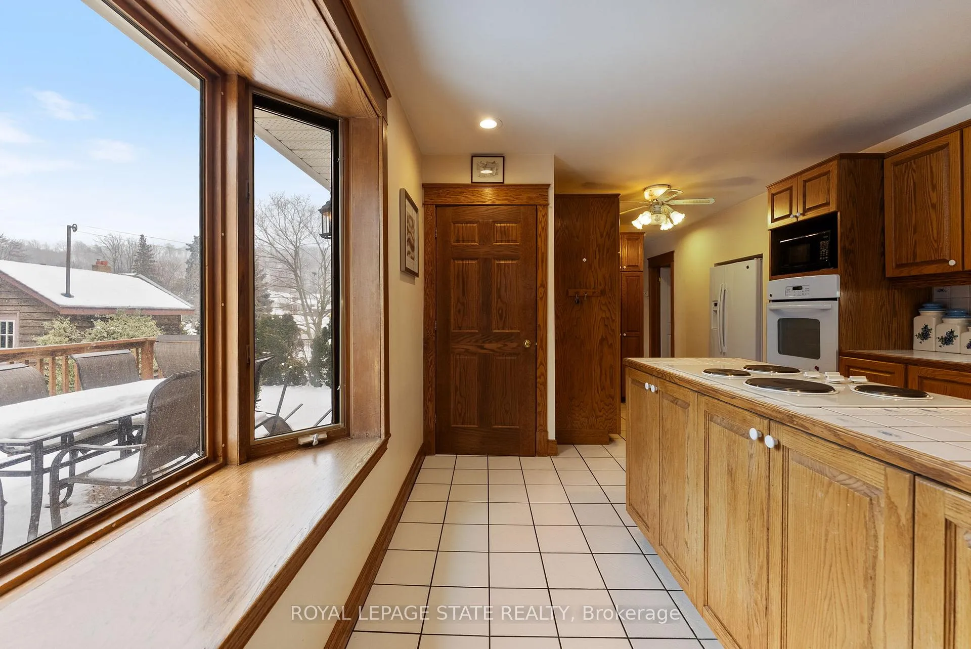 Photo 13 of 25 Battlefield Drive, Hamilton, Stoney Creek — HOMEH