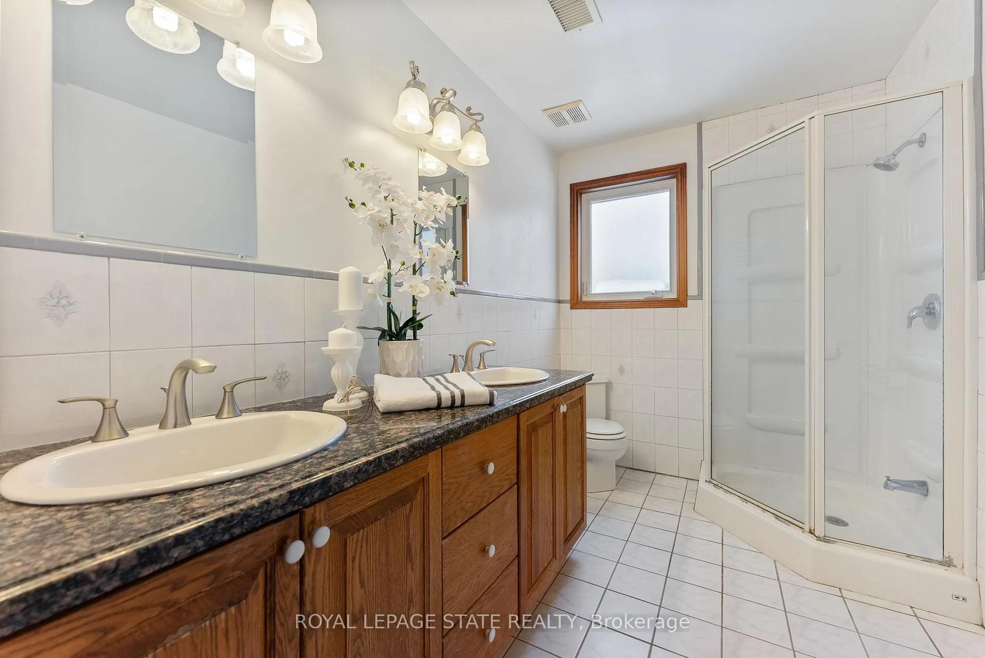 Photo 19 of 25 Battlefield Drive, Hamilton, Stoney Creek — HOMEH