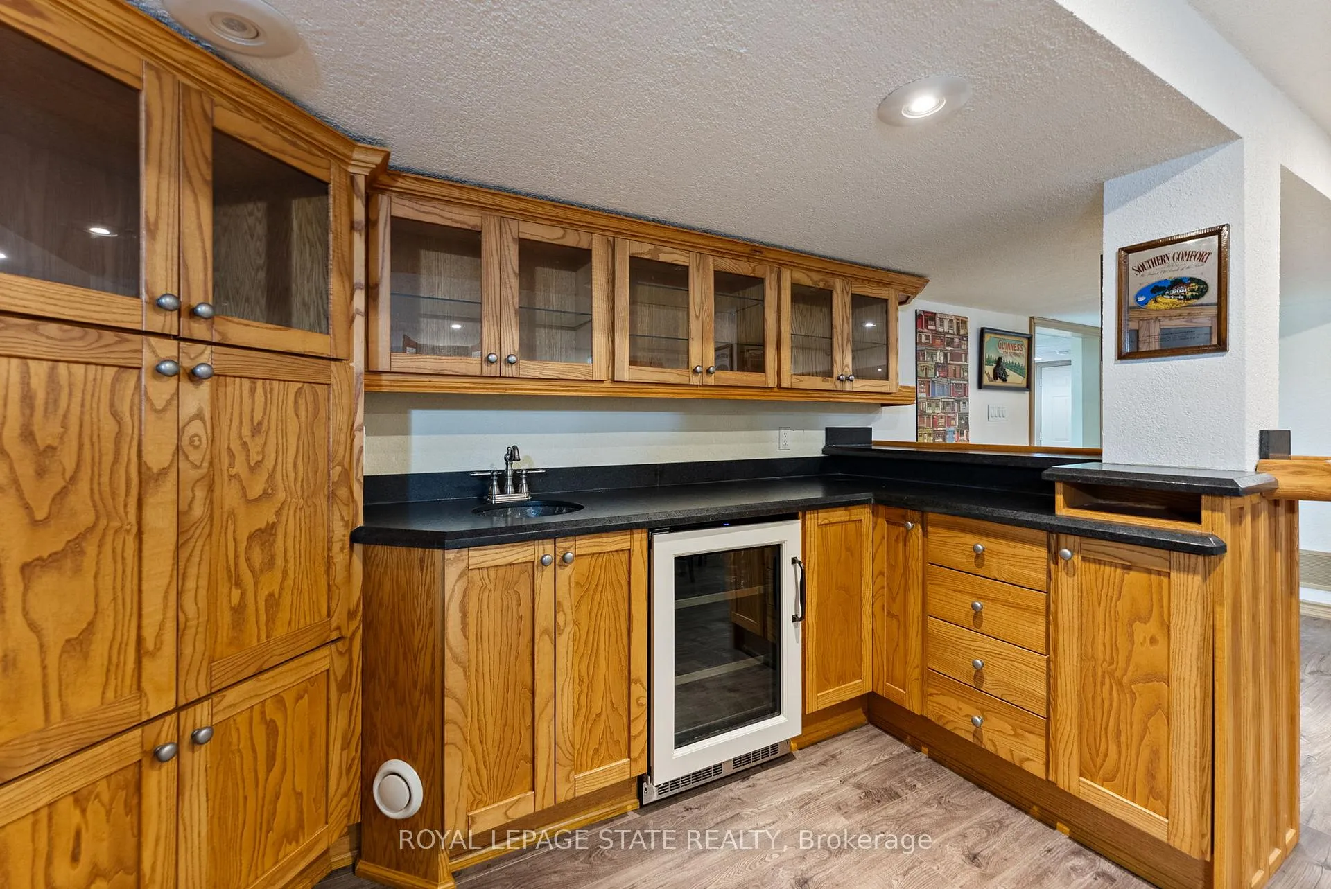 Photo 25 of 25 Battlefield Drive, Hamilton, Stoney Creek — HOMEH
