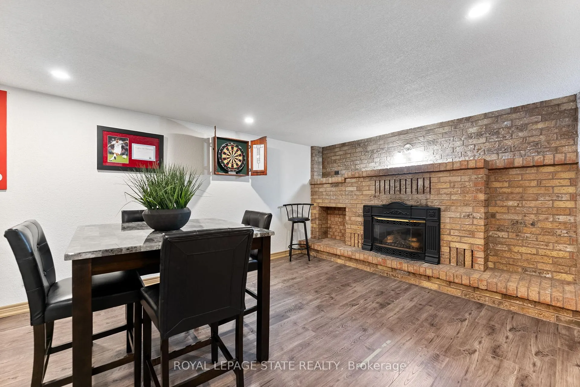 Photo 26 of 25 Battlefield Drive, Hamilton, Stoney Creek — HOMEH