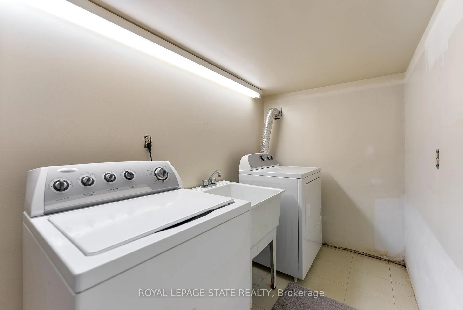 Photo 30 of 25 Battlefield Drive, Hamilton, Stoney Creek — HOMEH