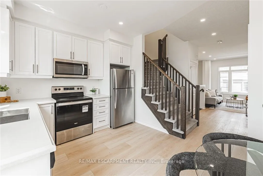 Photo 9 of Unit 29, 61 Soho Street, Hamilton, Stoney Creek Mountain — HOMEH