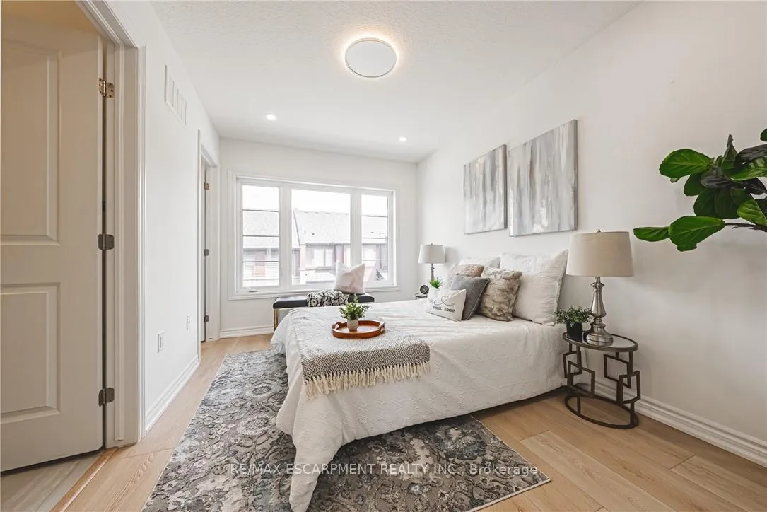 Photo 18 of Unit 29, 61 Soho Street, Hamilton, Stoney Creek Mountain — HOMEH