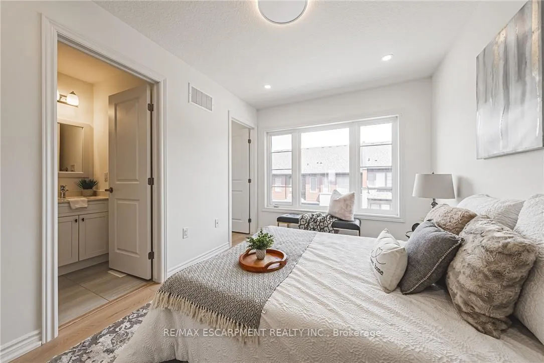Photo 19 of Unit 29, 61 Soho Street, Hamilton, Stoney Creek Mountain — HOMEH