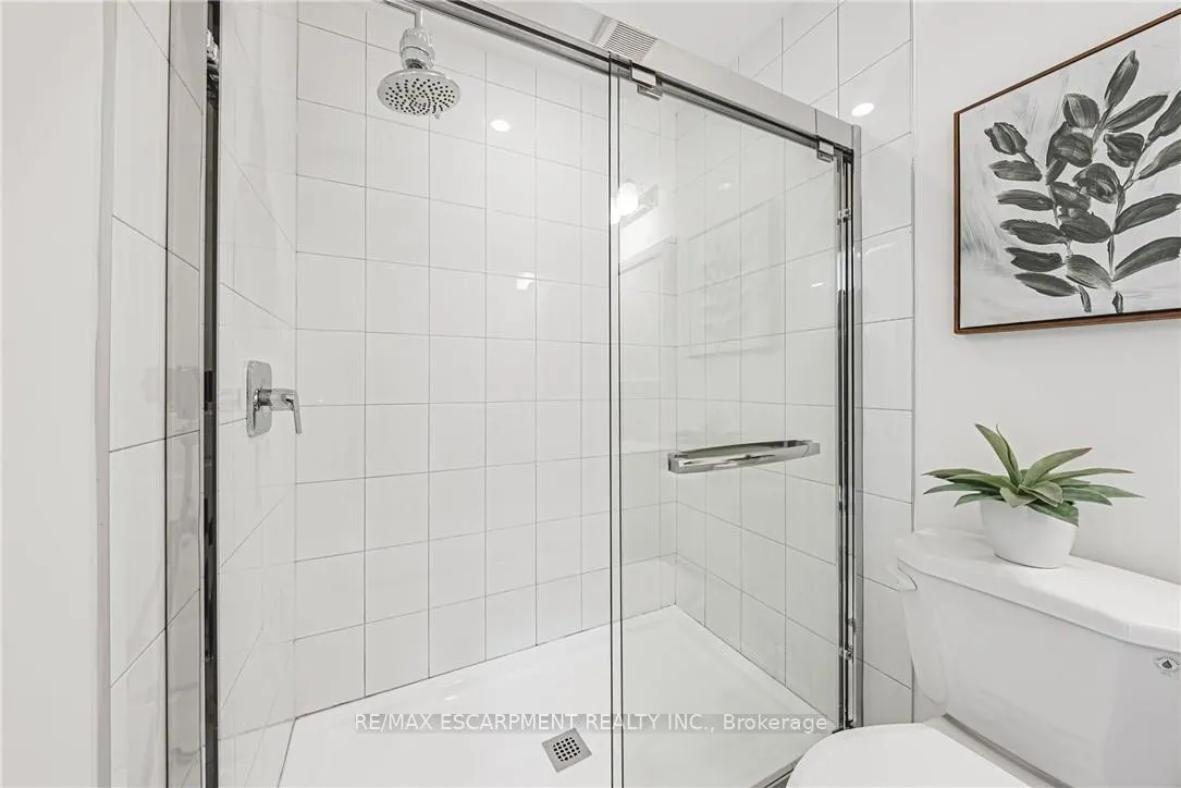 Photo 23 of Unit 29, 61 Soho Street, Hamilton, Stoney Creek Mountain — HOMEH