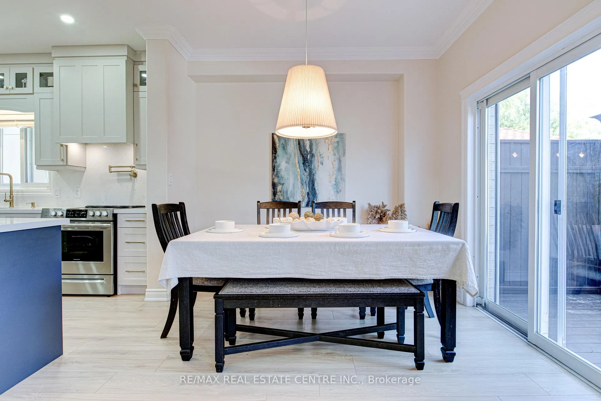 Photo 14 of 428 Thomas Slee Drive, Kitchener, Doon South — HOMEH