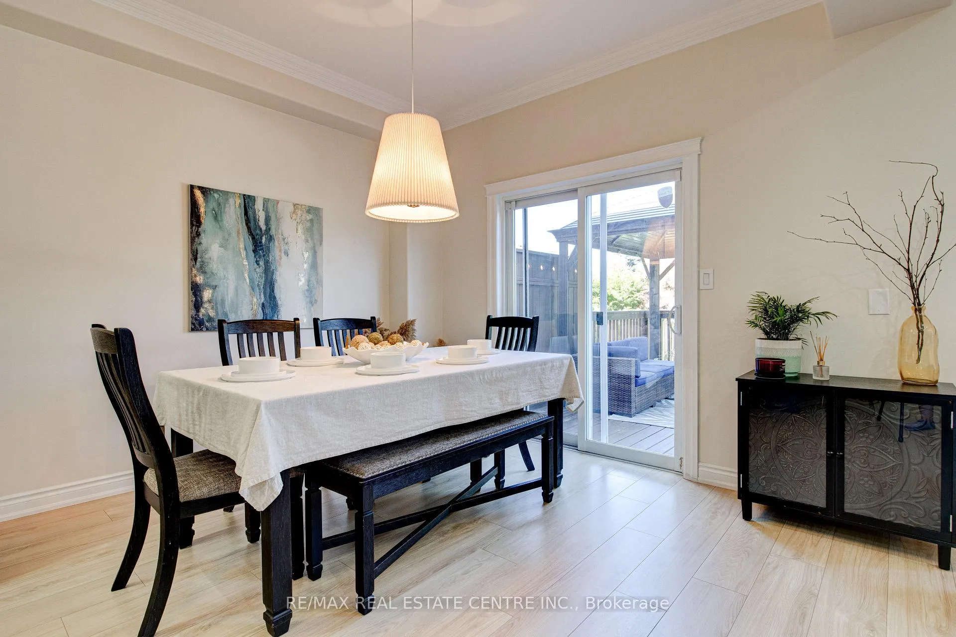 Photo 15 of 428 Thomas Slee Drive, Kitchener, Doon South — HOMEH