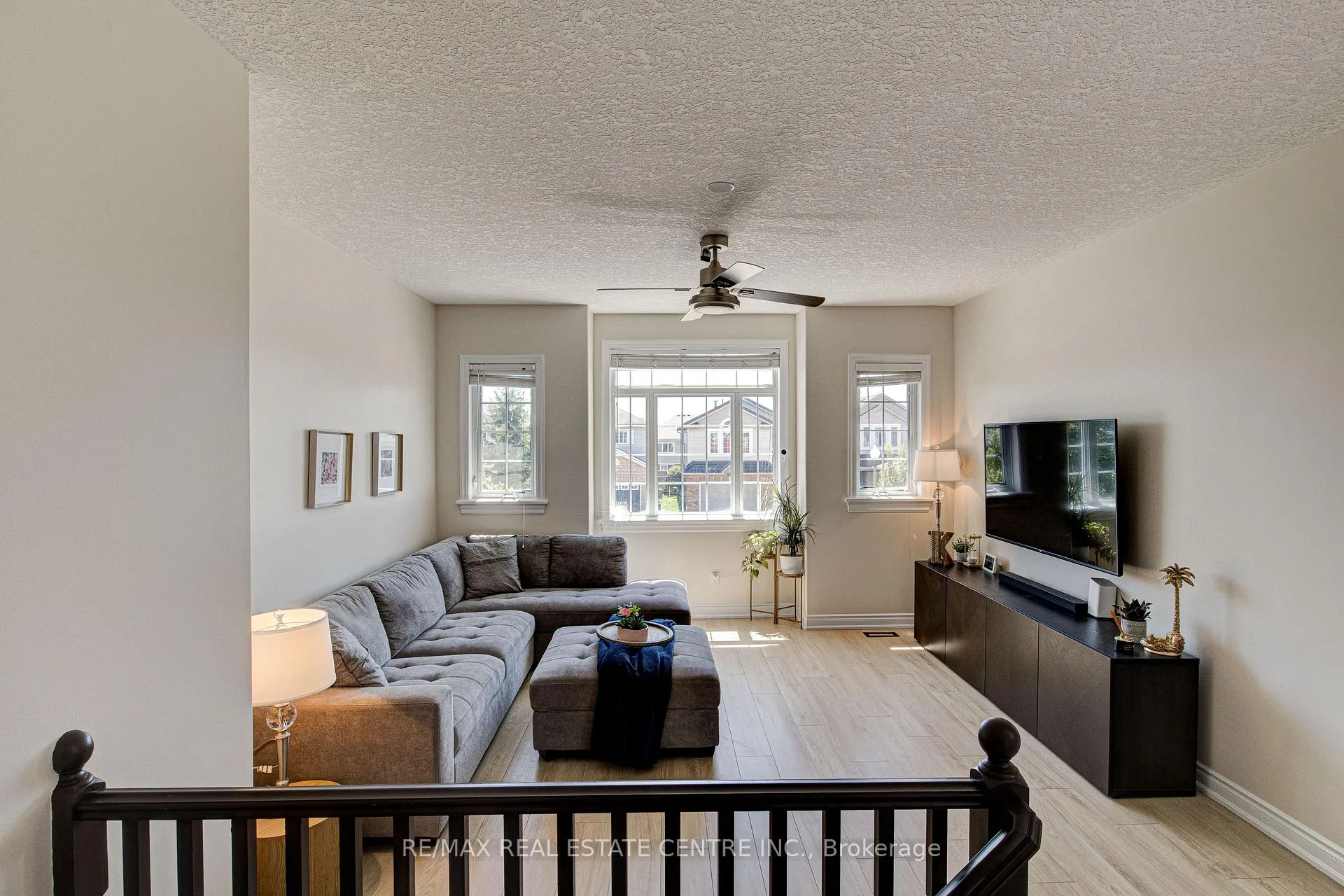 Photo 23 of 428 Thomas Slee Drive, Kitchener, Doon South — HOMEH