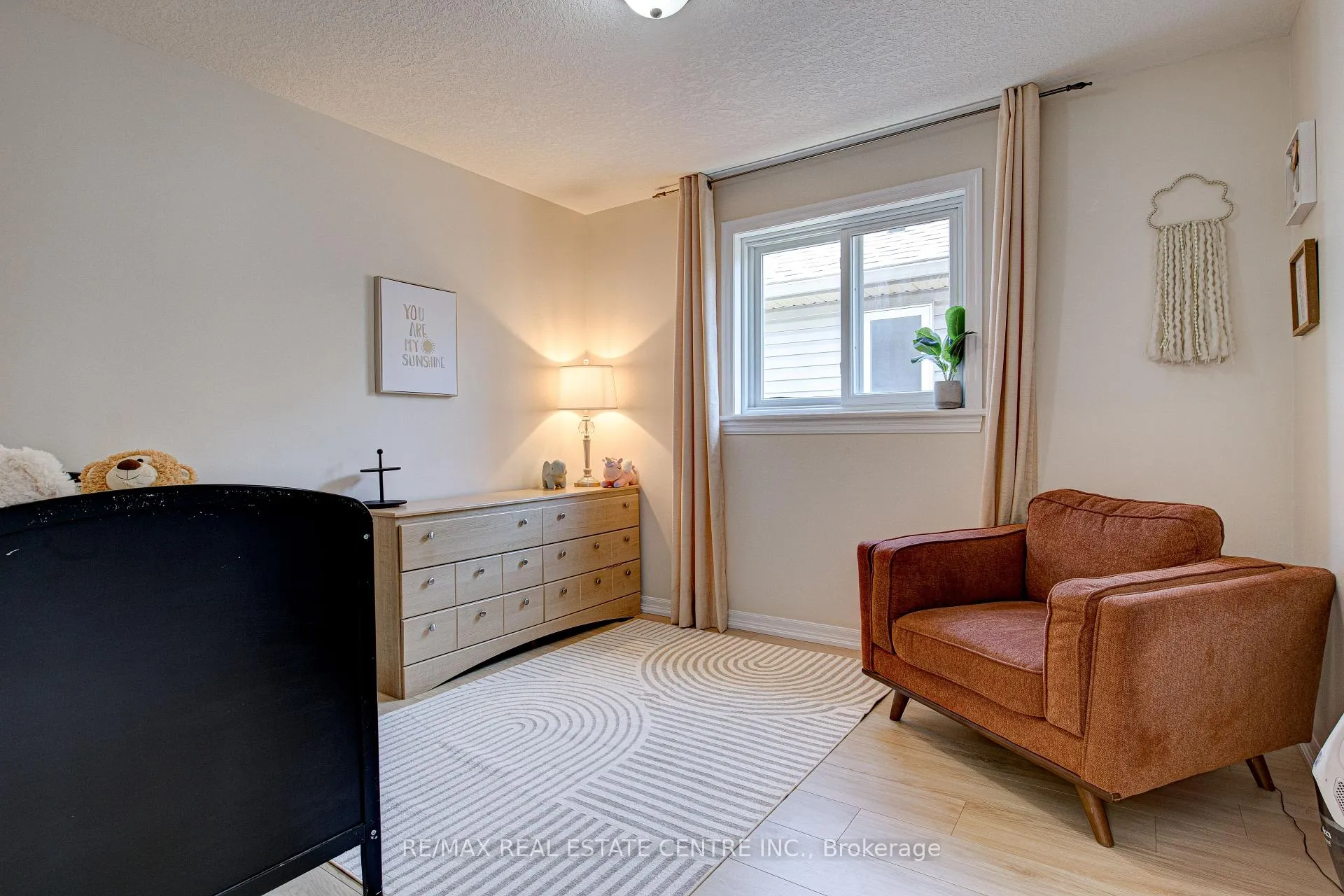 Photo 32 of 428 Thomas Slee Drive, Kitchener, Doon South — HOMEH