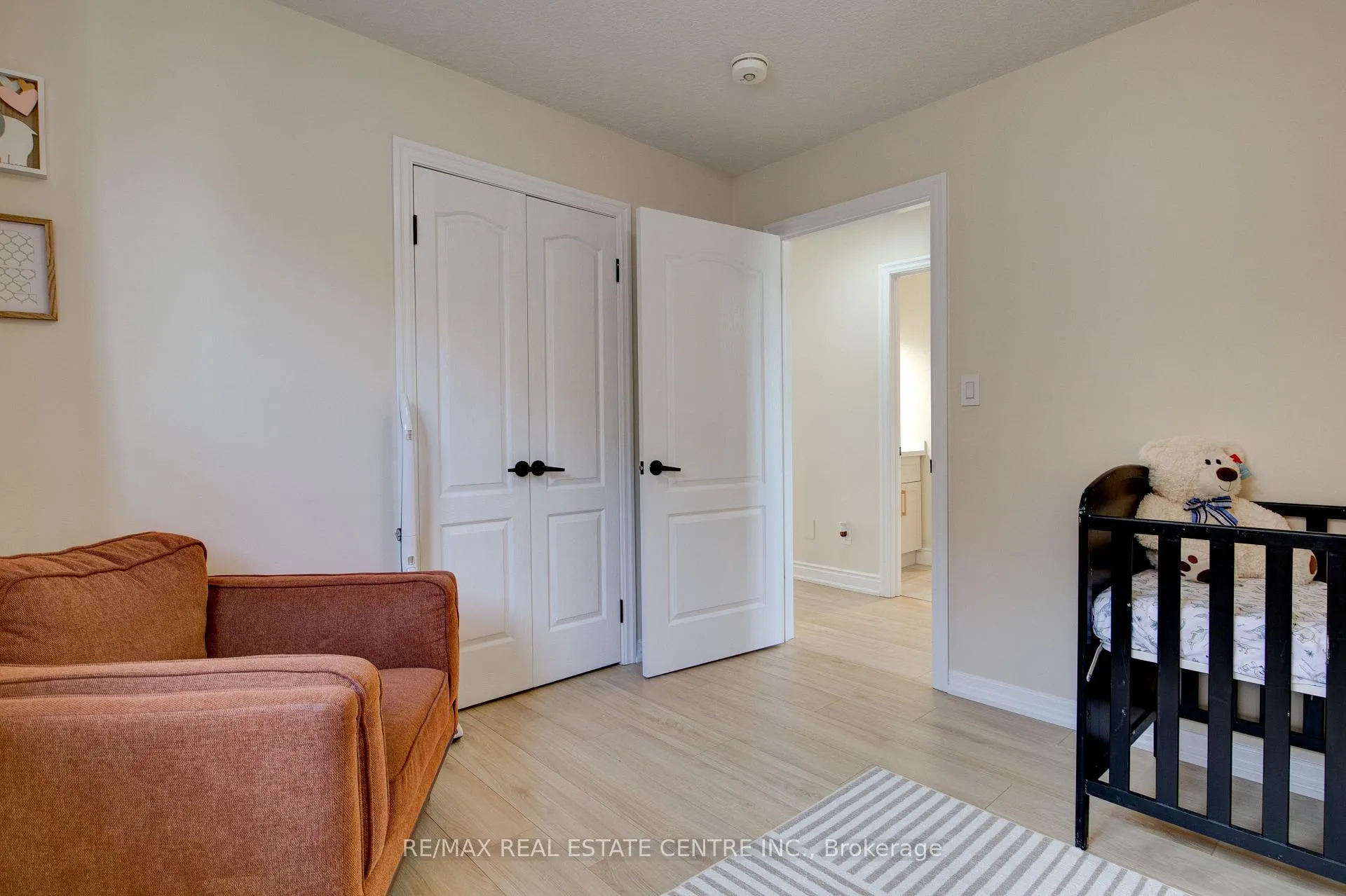 Photo 34 of 428 Thomas Slee Drive, Kitchener, Doon South — HOMEH