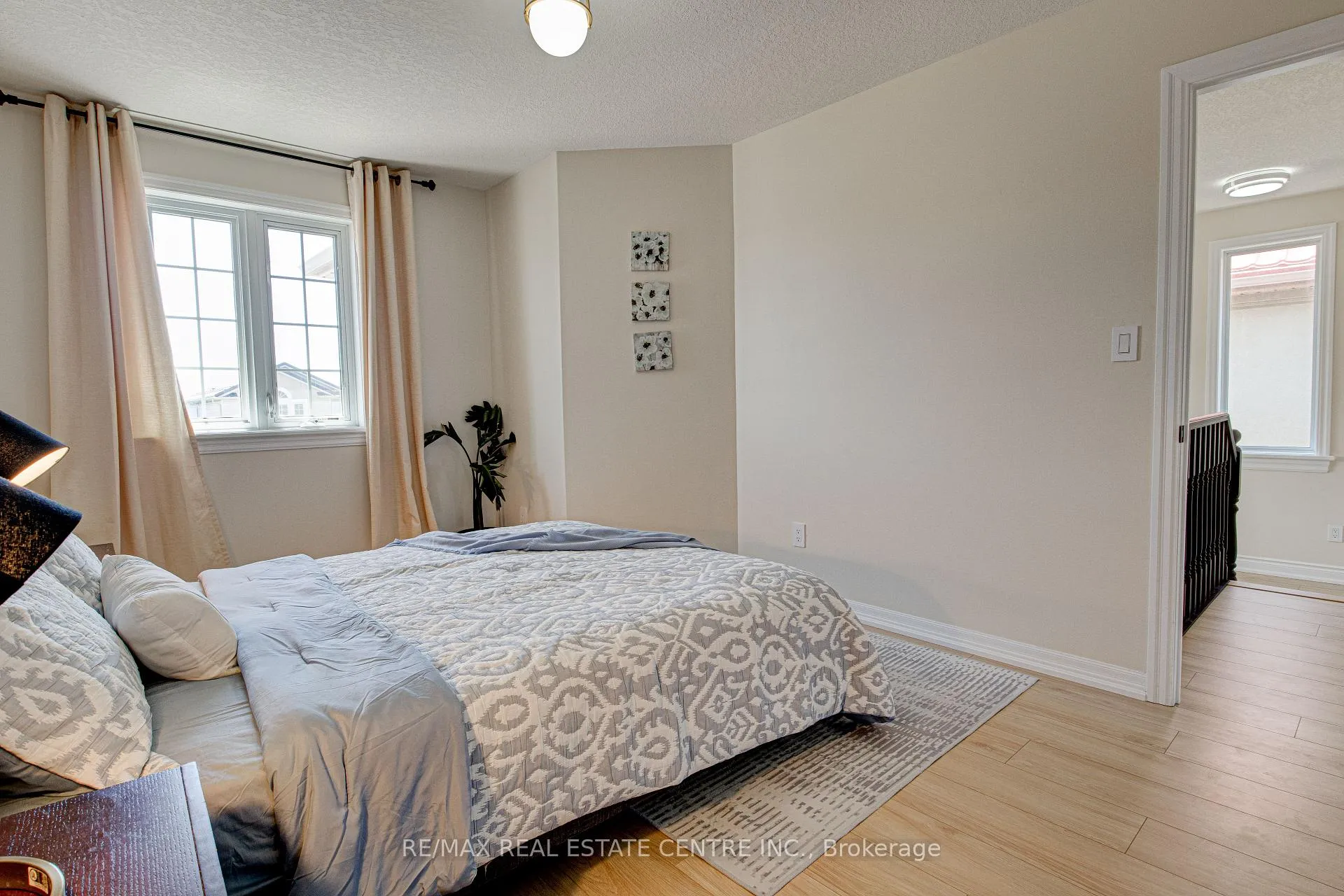 Photo 37 of 428 Thomas Slee Drive, Kitchener, Doon South — HOMEH