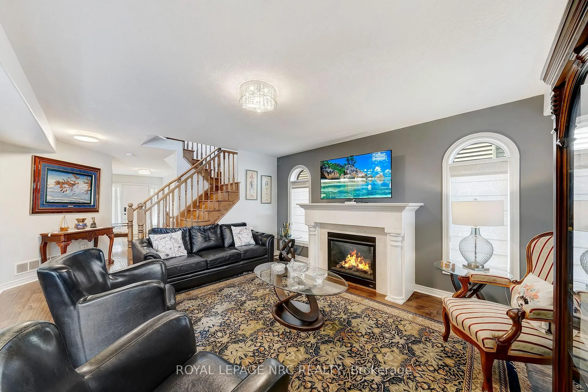 Photo 7 of 4471 Garden Gate Terrace, Lincoln, Beamsville — HOMEH