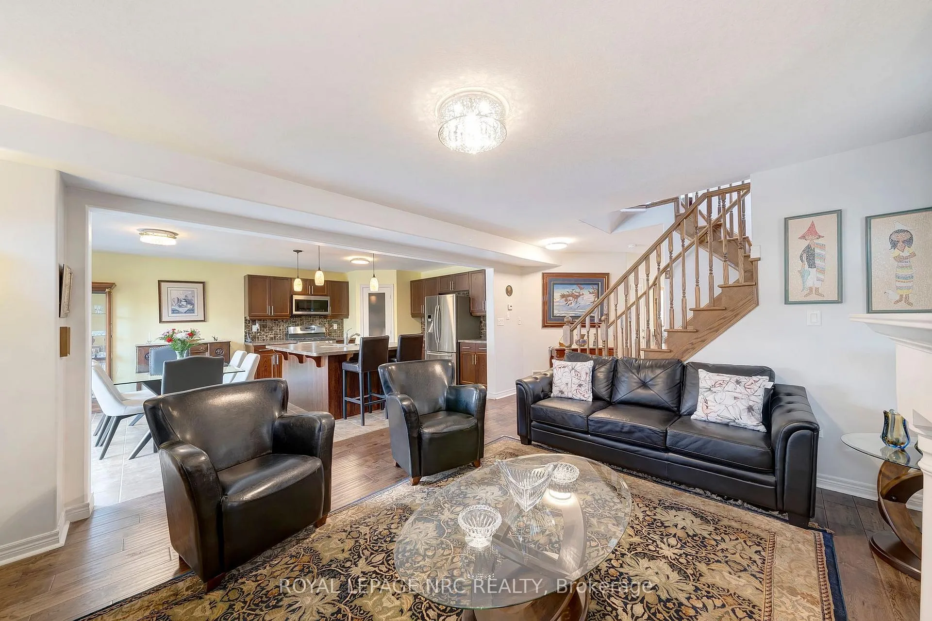 Photo 9 of 4471 Garden Gate Terrace, Lincoln, Beamsville — HOMEH