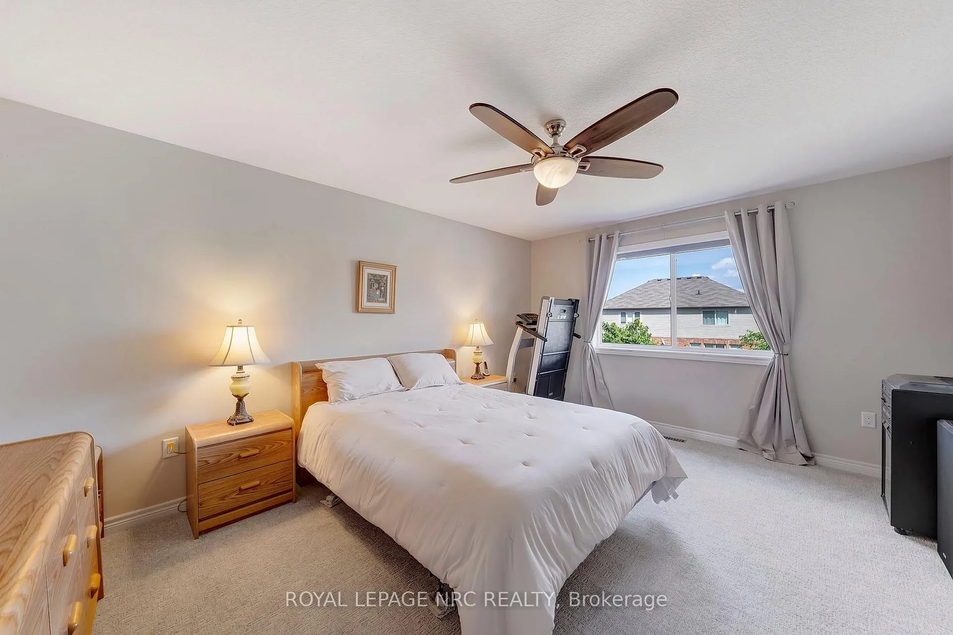 Photo 22 of 4471 Garden Gate Terrace, Lincoln, Beamsville — HOMEH