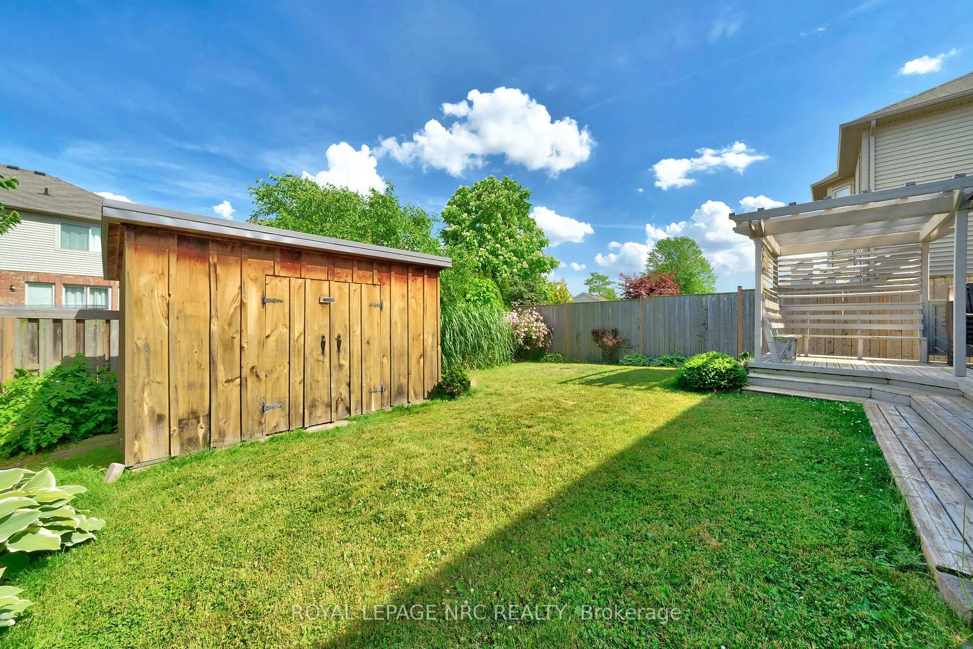 Photo 34 of 4471 Garden Gate Terrace, Lincoln, Beamsville — HOMEH