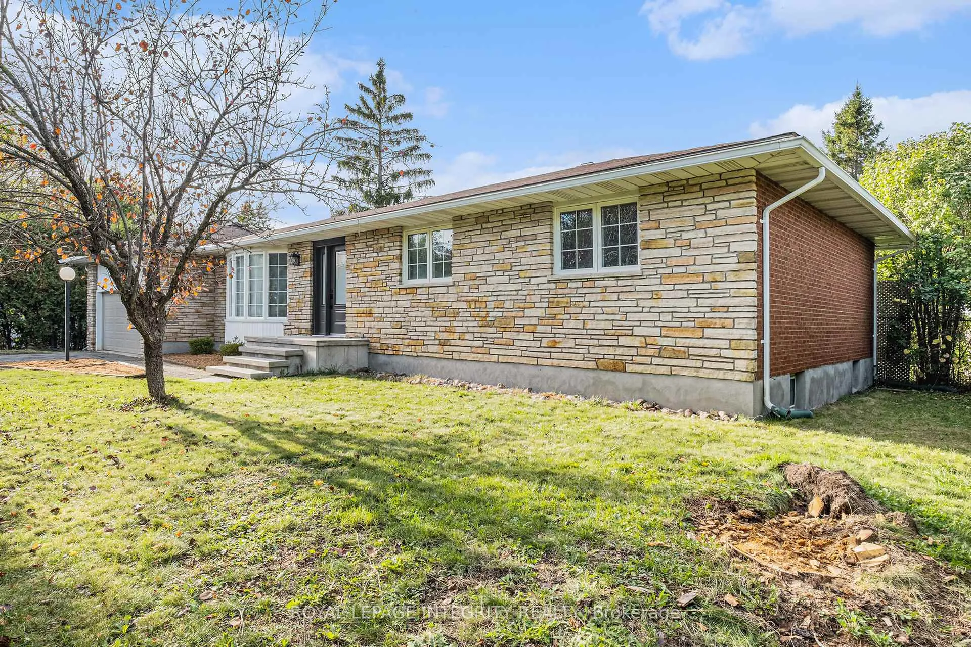 Photo 3 of 1843 Rideau Road, Ottawa, Riverside South — HOMEH