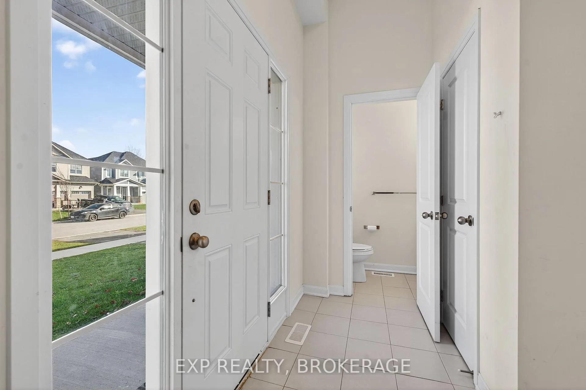 Photo 5 of 73 Oakmont Drive, Loyalist, Bath — HOMEH