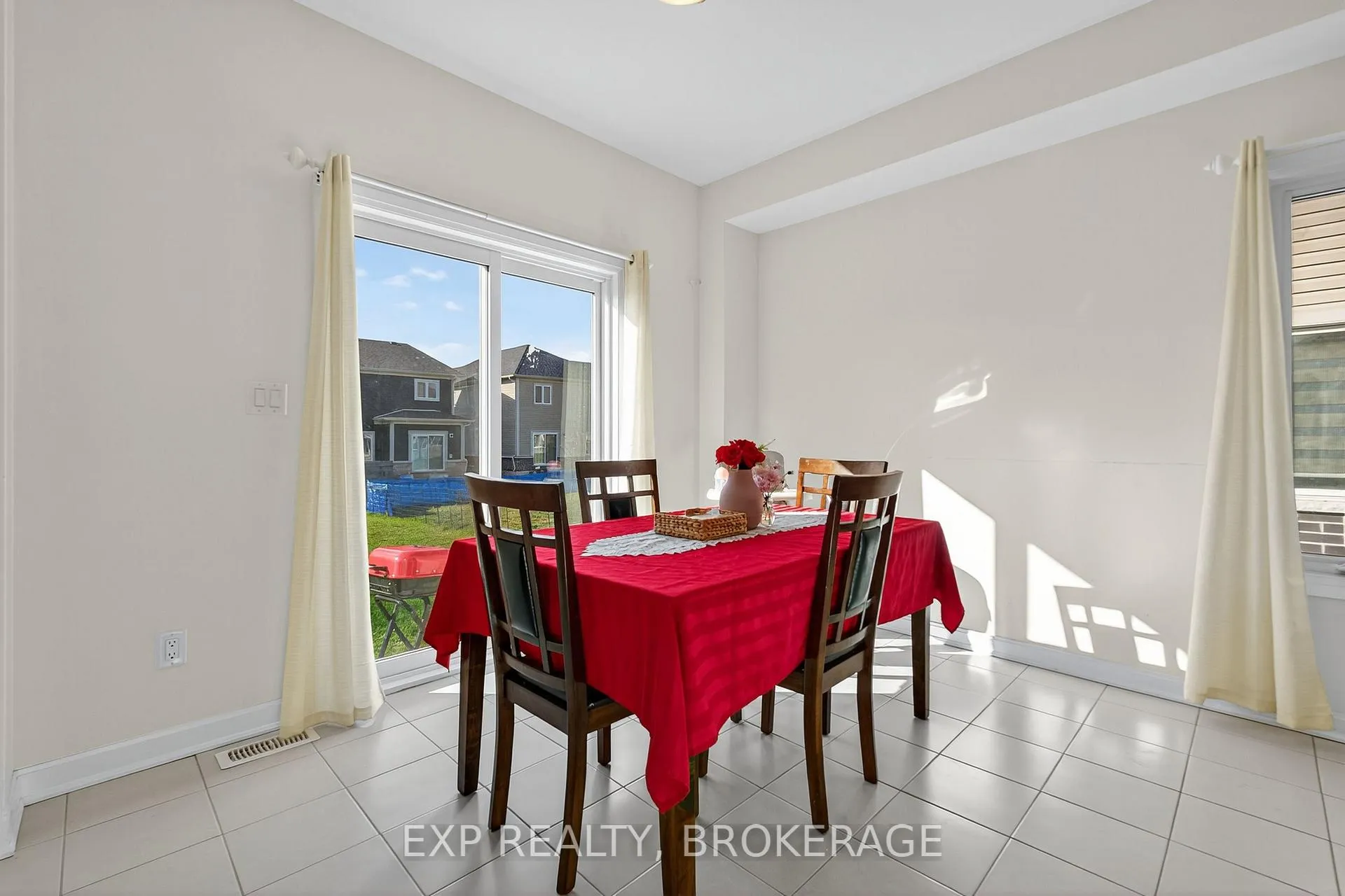 Photo 13 of 73 Oakmont Drive, Loyalist, Bath — HOMEH