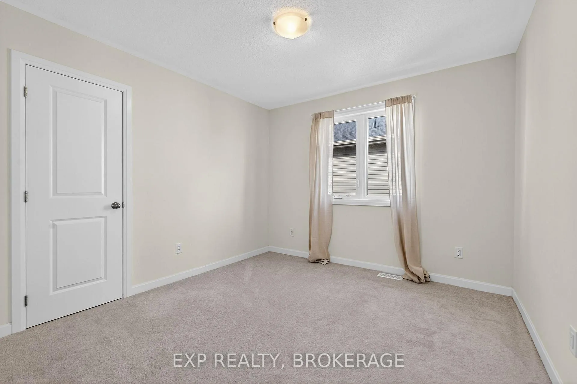 Photo 25 of 73 Oakmont Drive, Loyalist, Bath — HOMEH