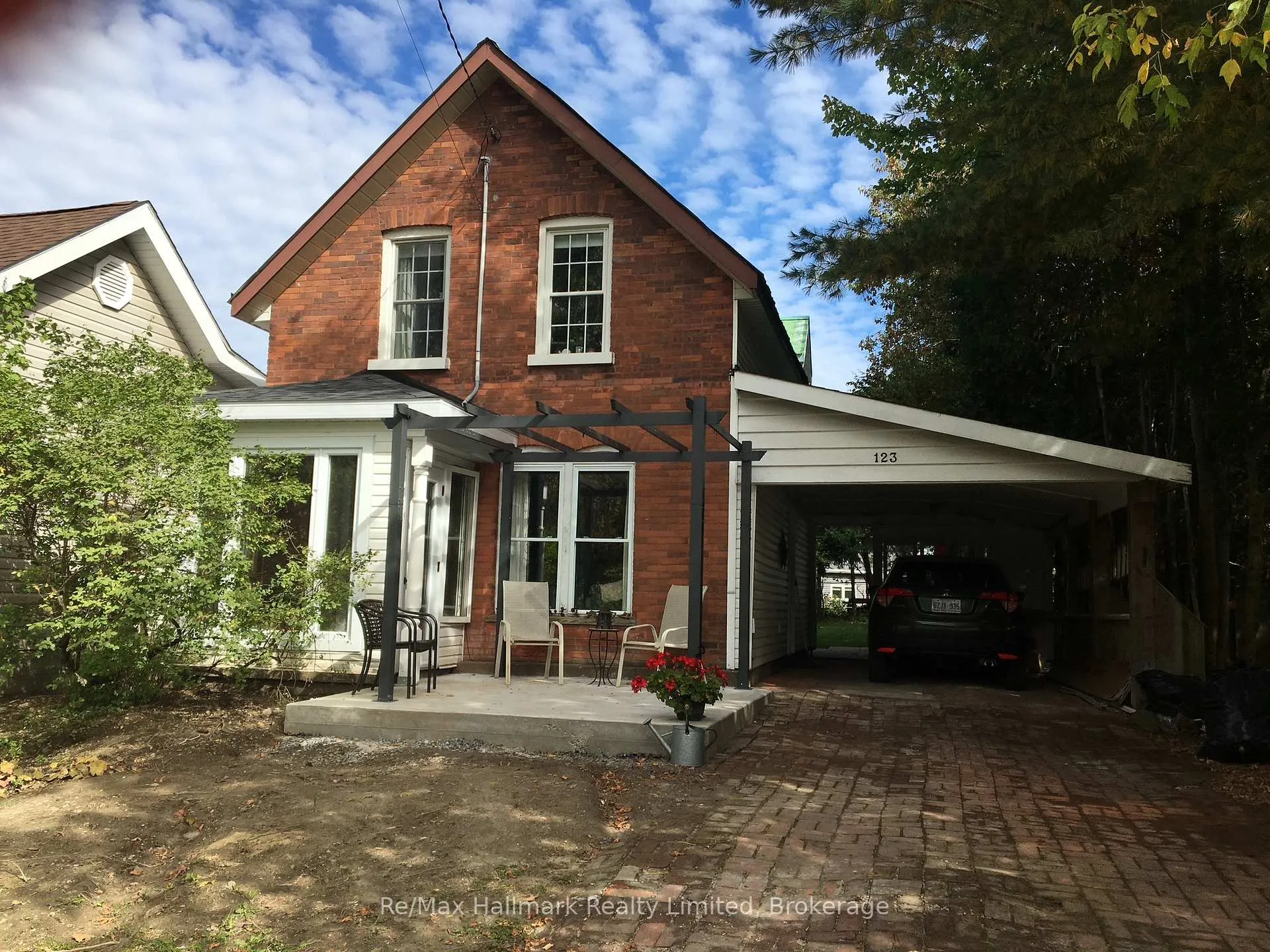 Photo 2 of 123 James Street, Bracebridge, Macaulay — HOMEH