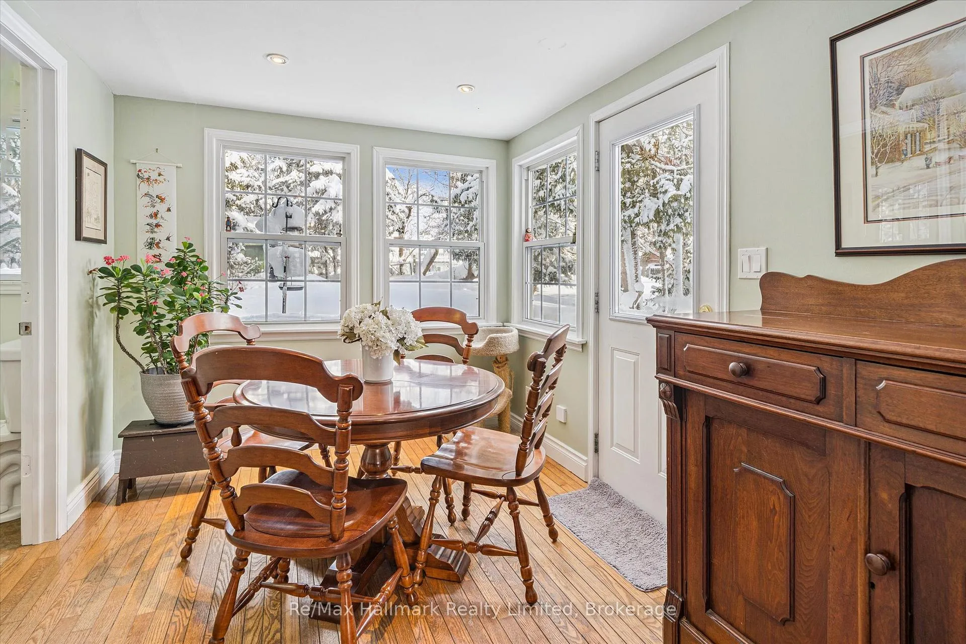 Photo 13 of 123 James Street, Bracebridge, Macaulay — HOMEH