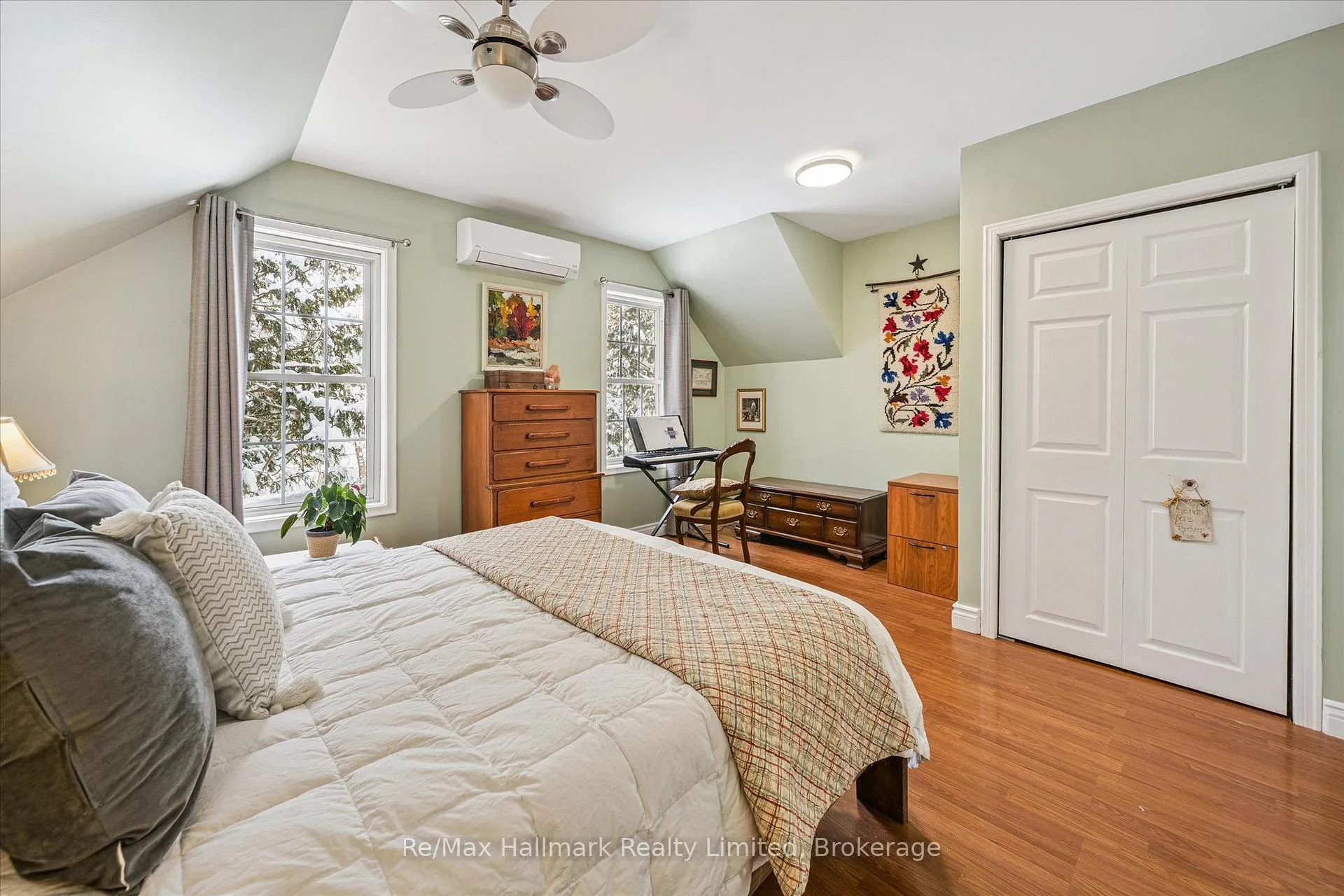 Photo 23 of 123 James Street, Bracebridge, Macaulay — HOMEH