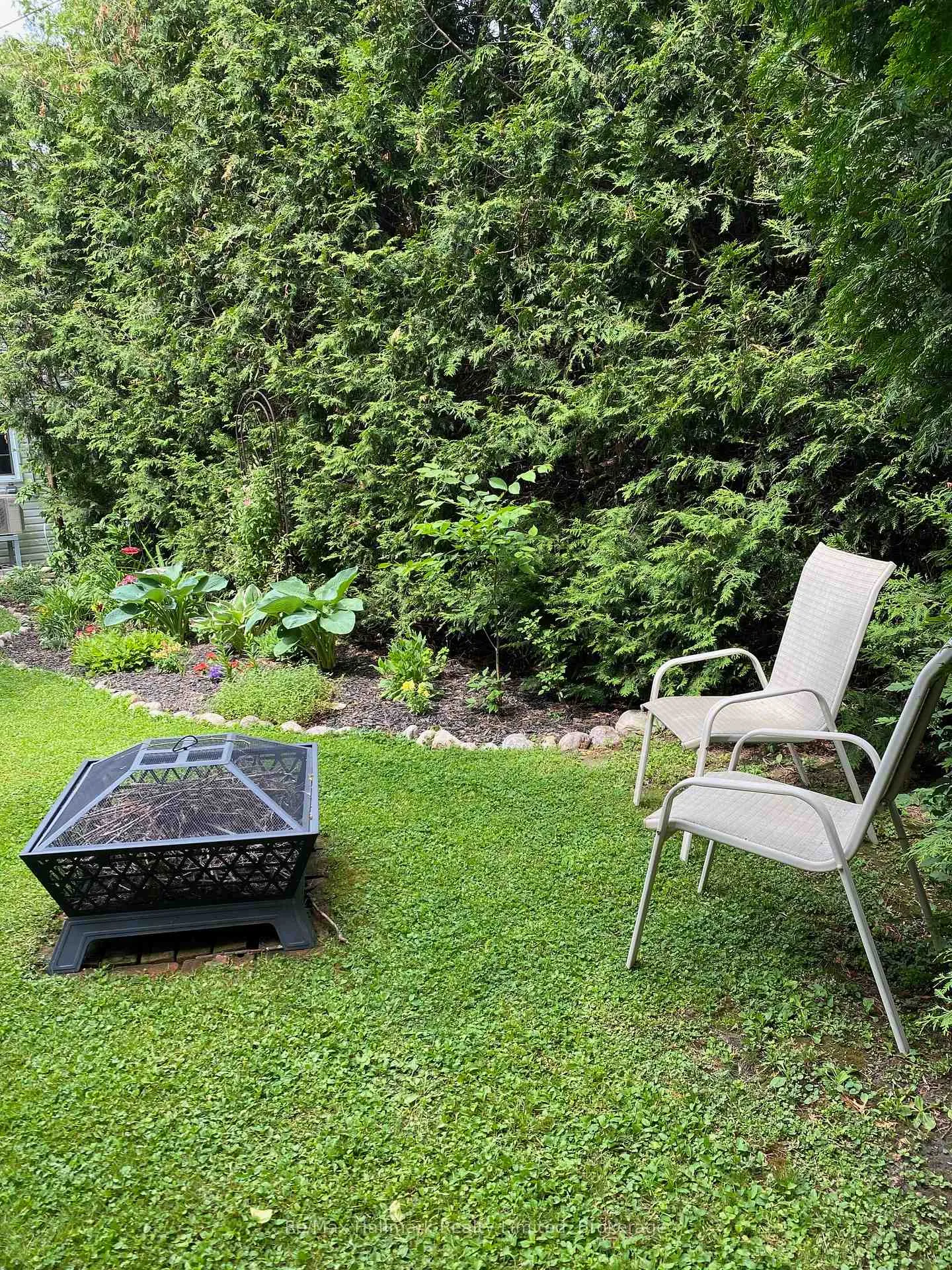 Photo 36 of 123 James Street, Bracebridge, Macaulay — HOMEH